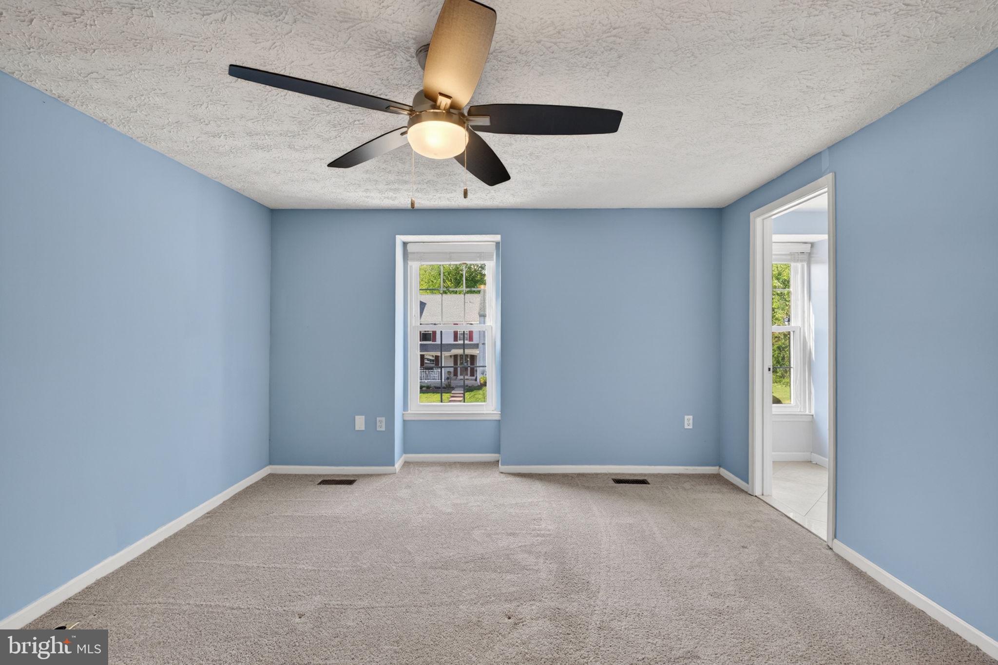 VILLAGE OF THOMAS RUN - Residential