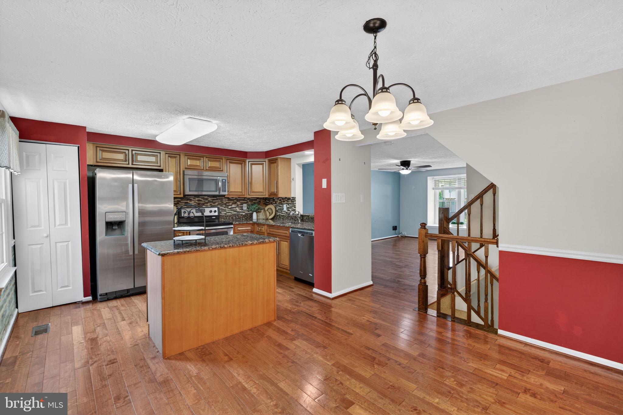 VILLAGE OF THOMAS RUN - Residential