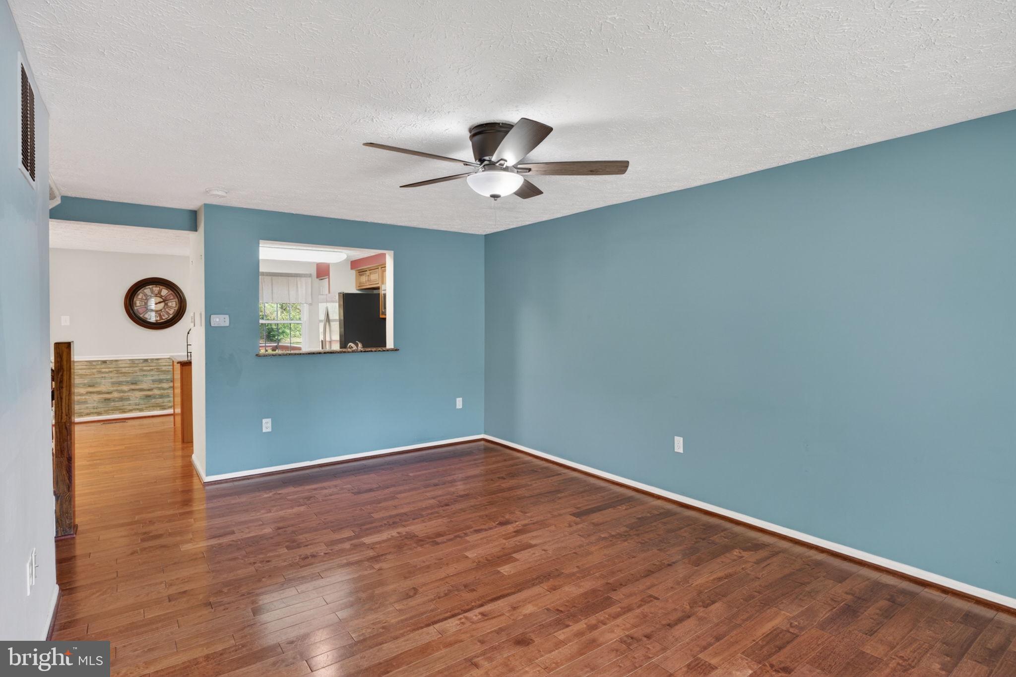 VILLAGE OF THOMAS RUN - Residential