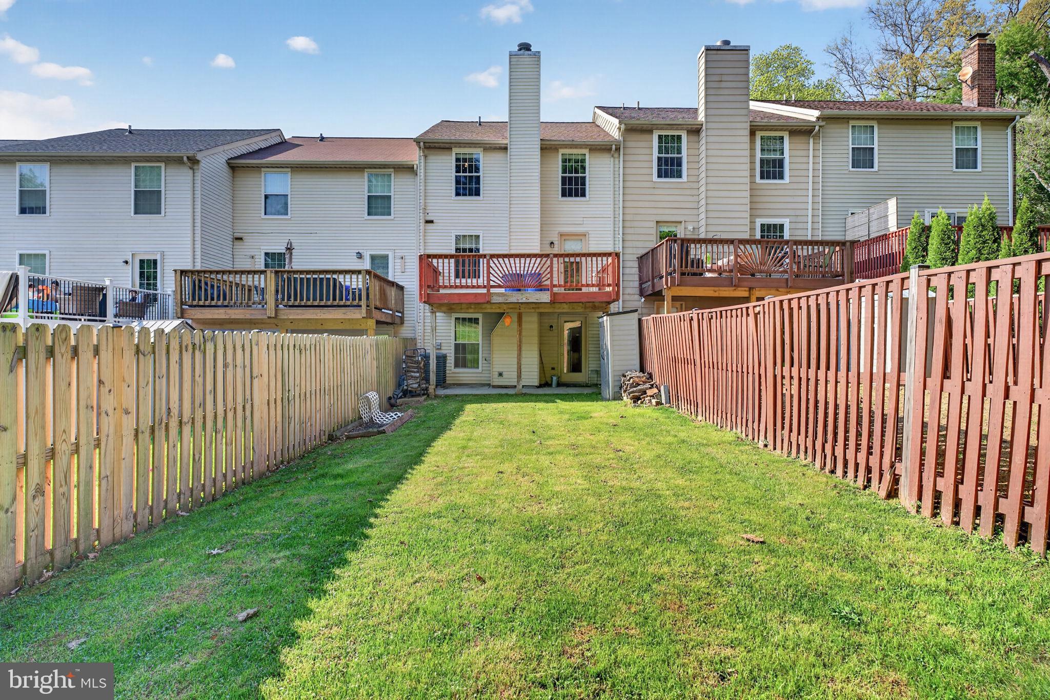 VILLAGE OF THOMAS RUN - Residential