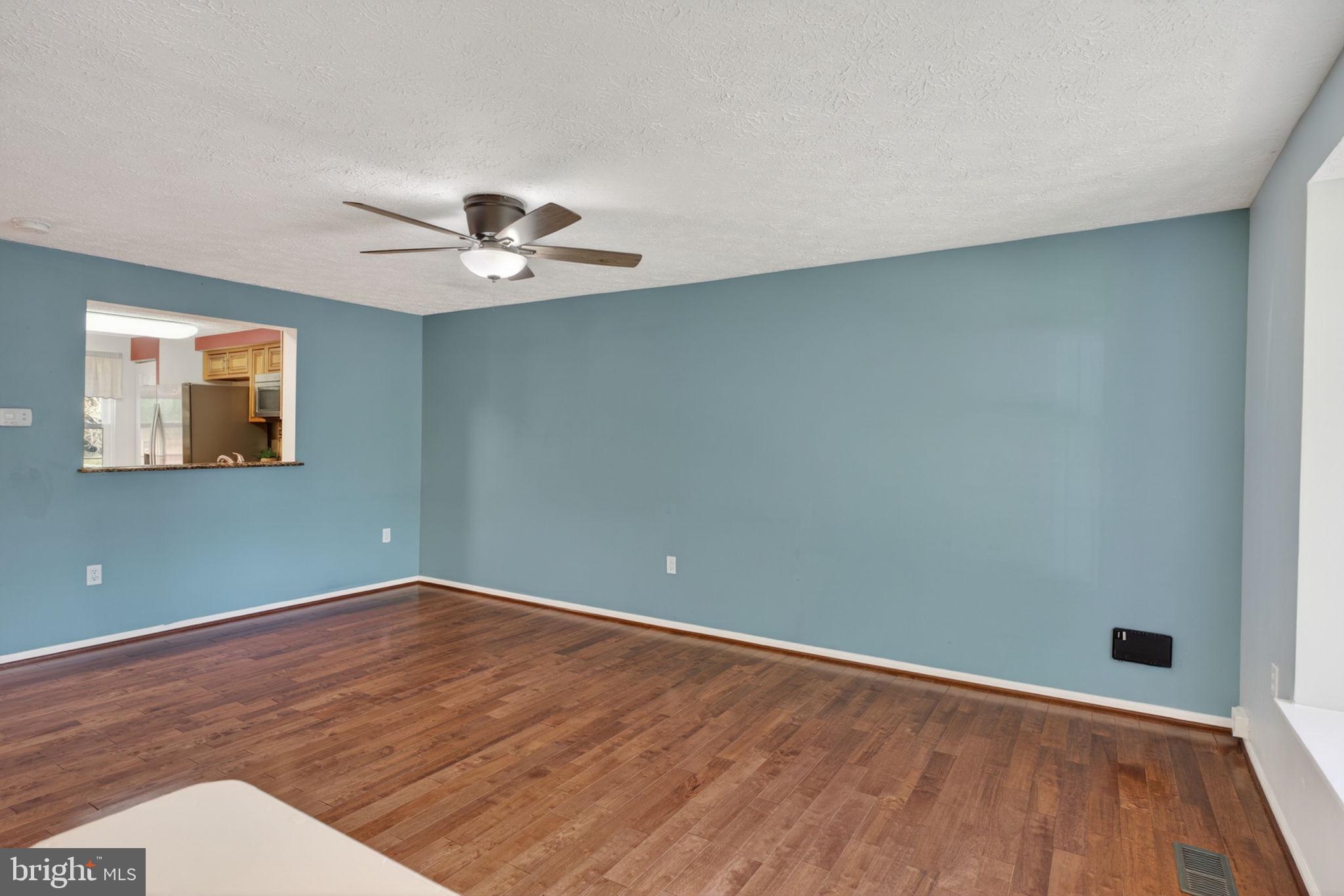 VILLAGE OF THOMAS RUN - Residential