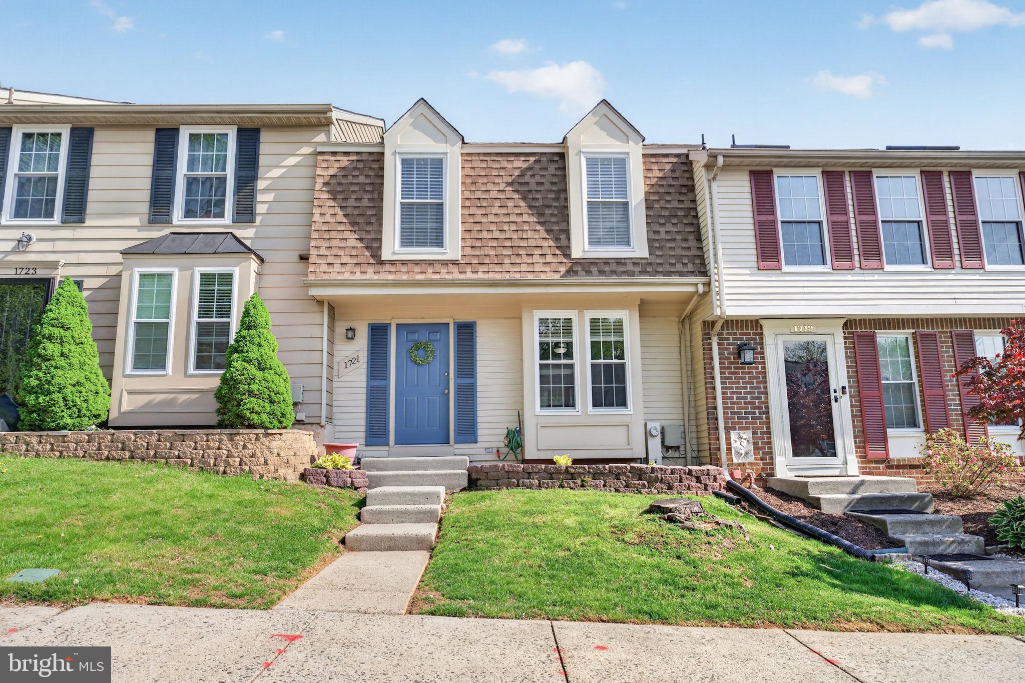 VILLAGE OF THOMAS RUN - Residential