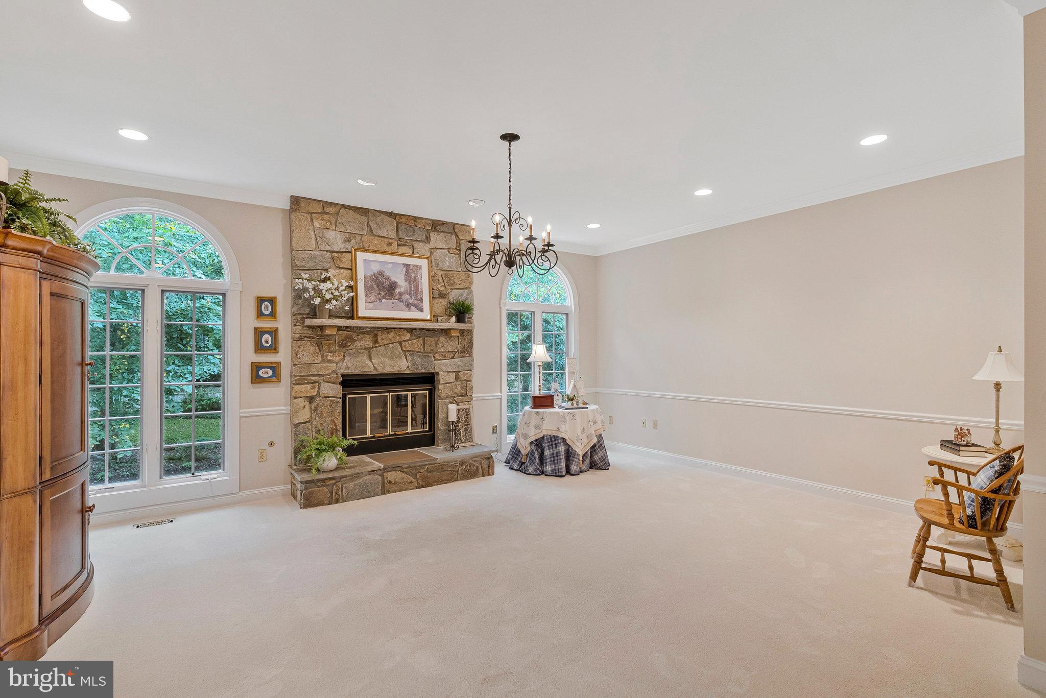 HICKORY HOLLOW FOREST - Residential