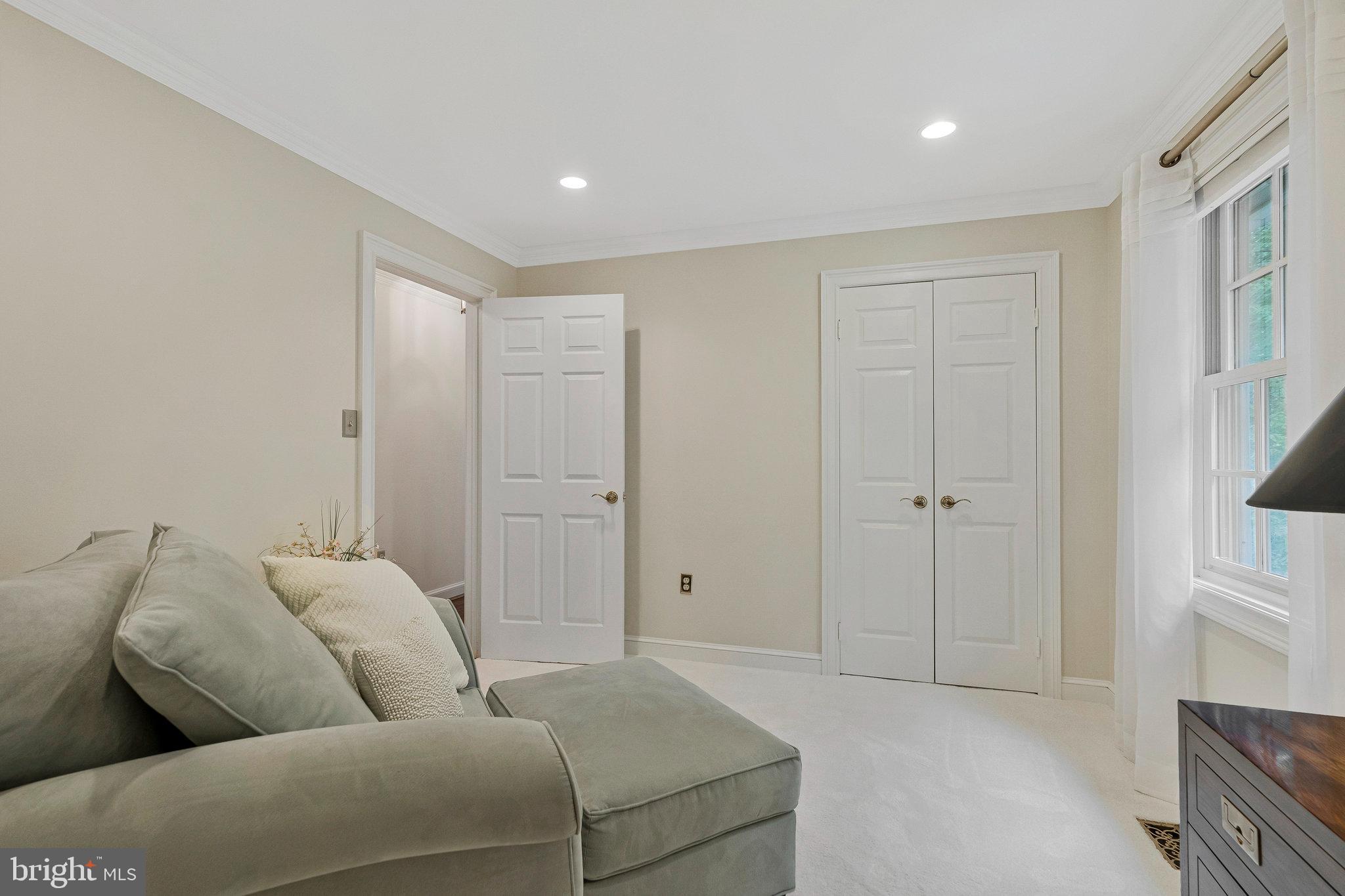 HICKORY HOLLOW FOREST - Residential