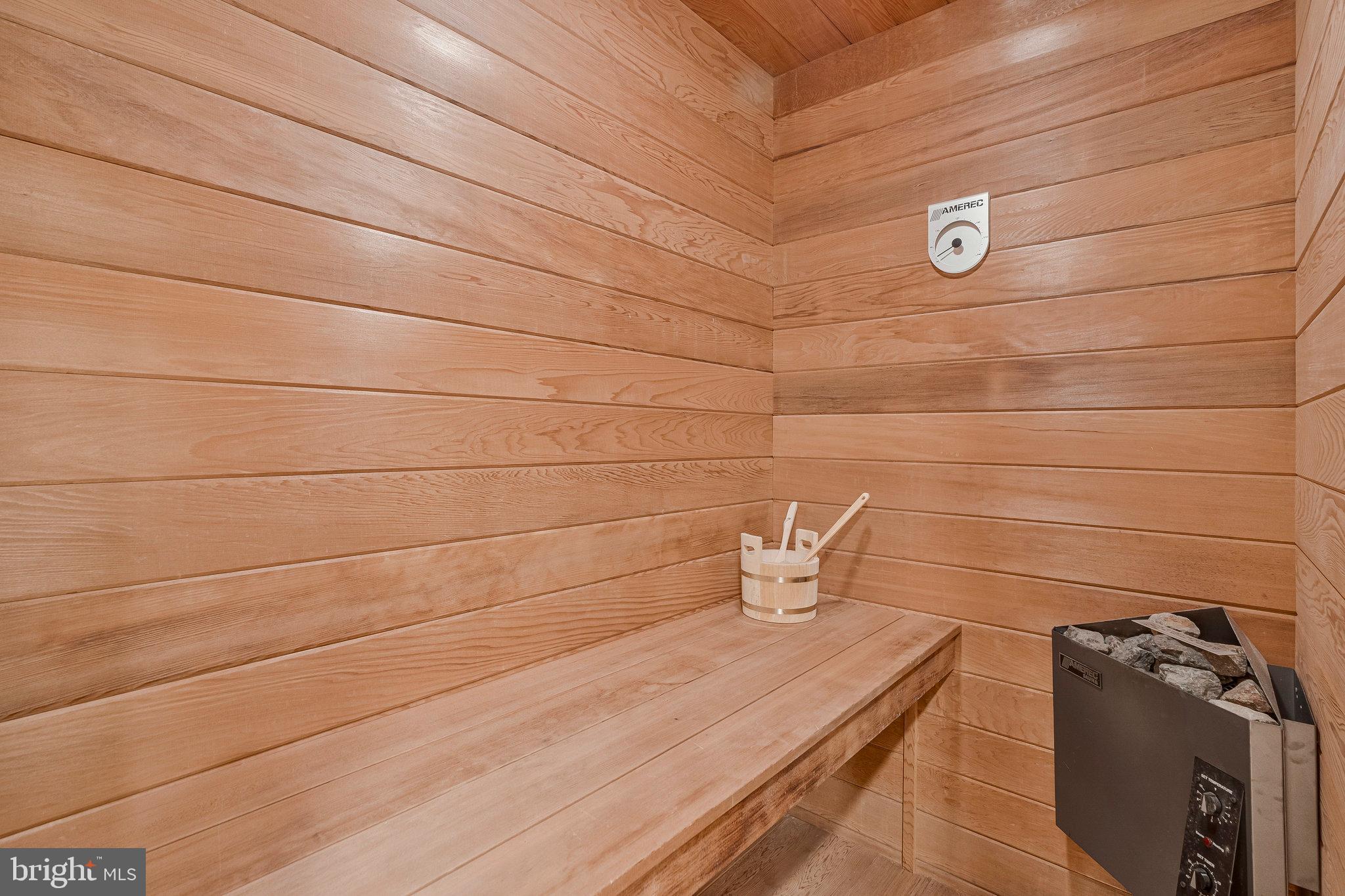 HICKORY HOLLOW FOREST - Residential