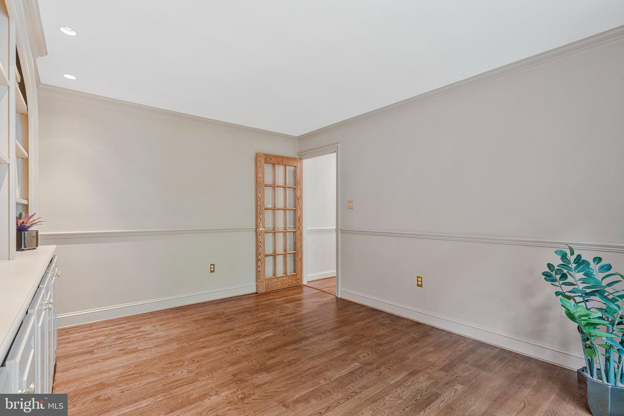 HICKORY HOLLOW FOREST - Residential