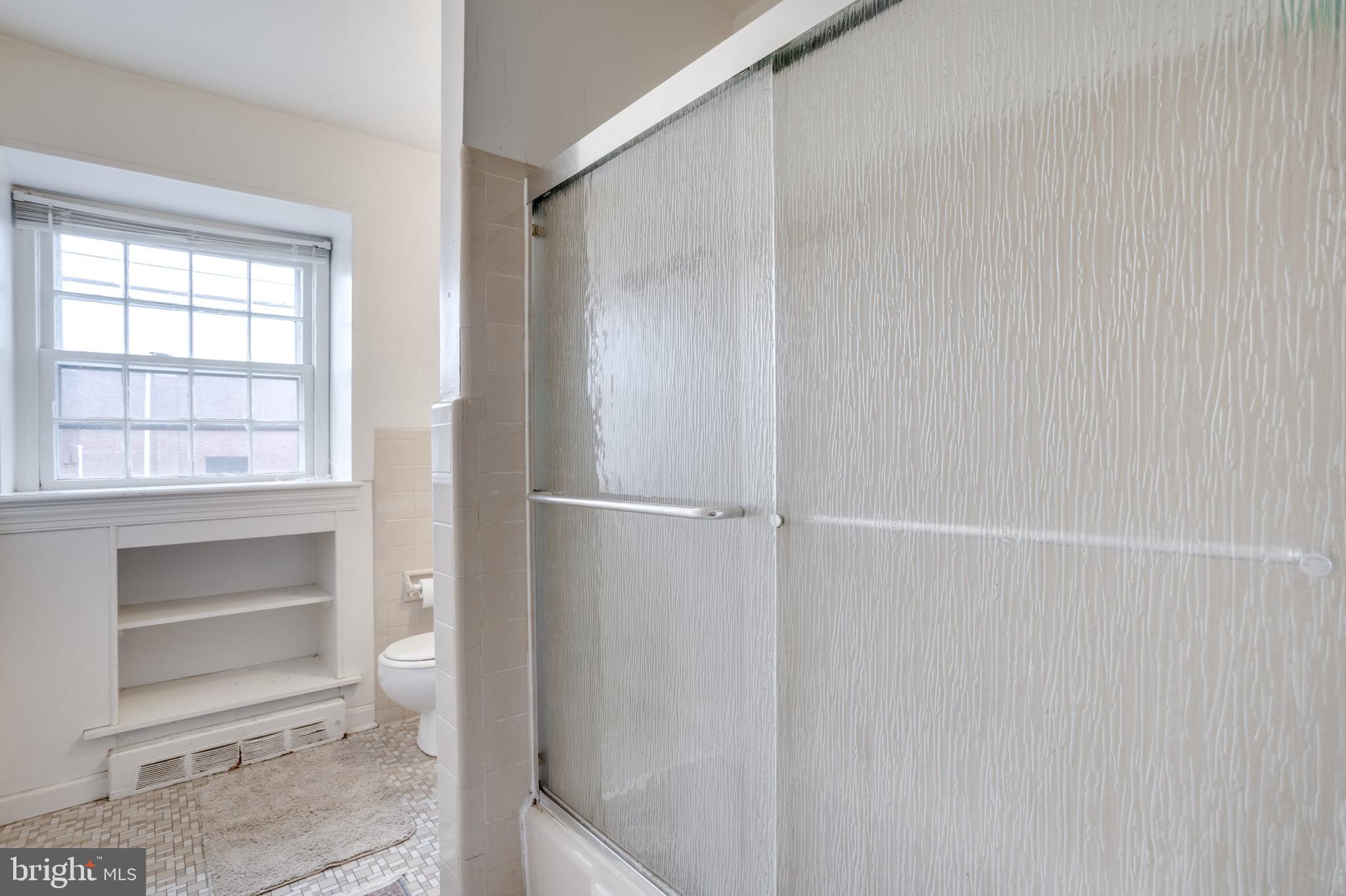 COLONIAL HOMES - Residential