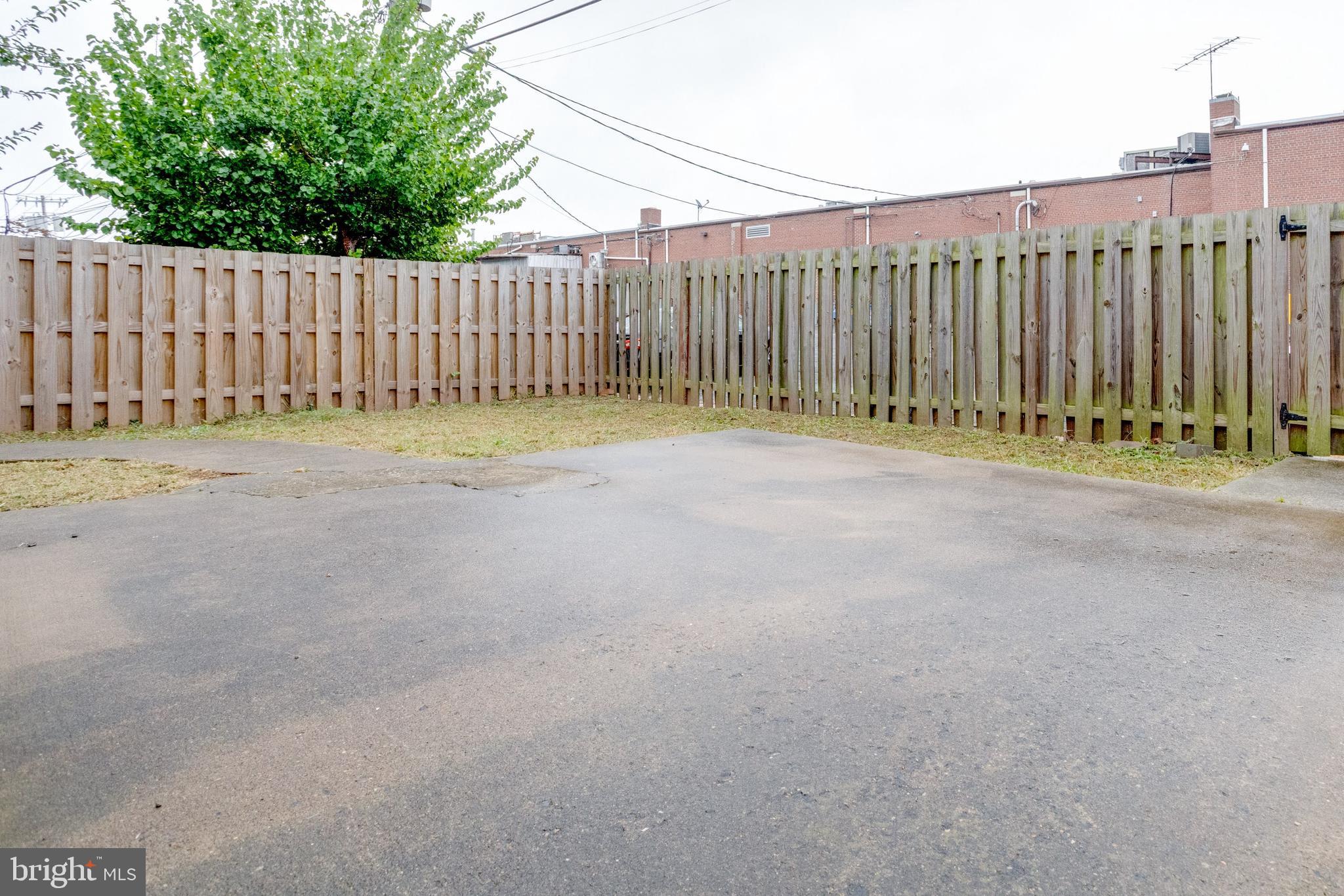 COLONIAL HOMES - Residential