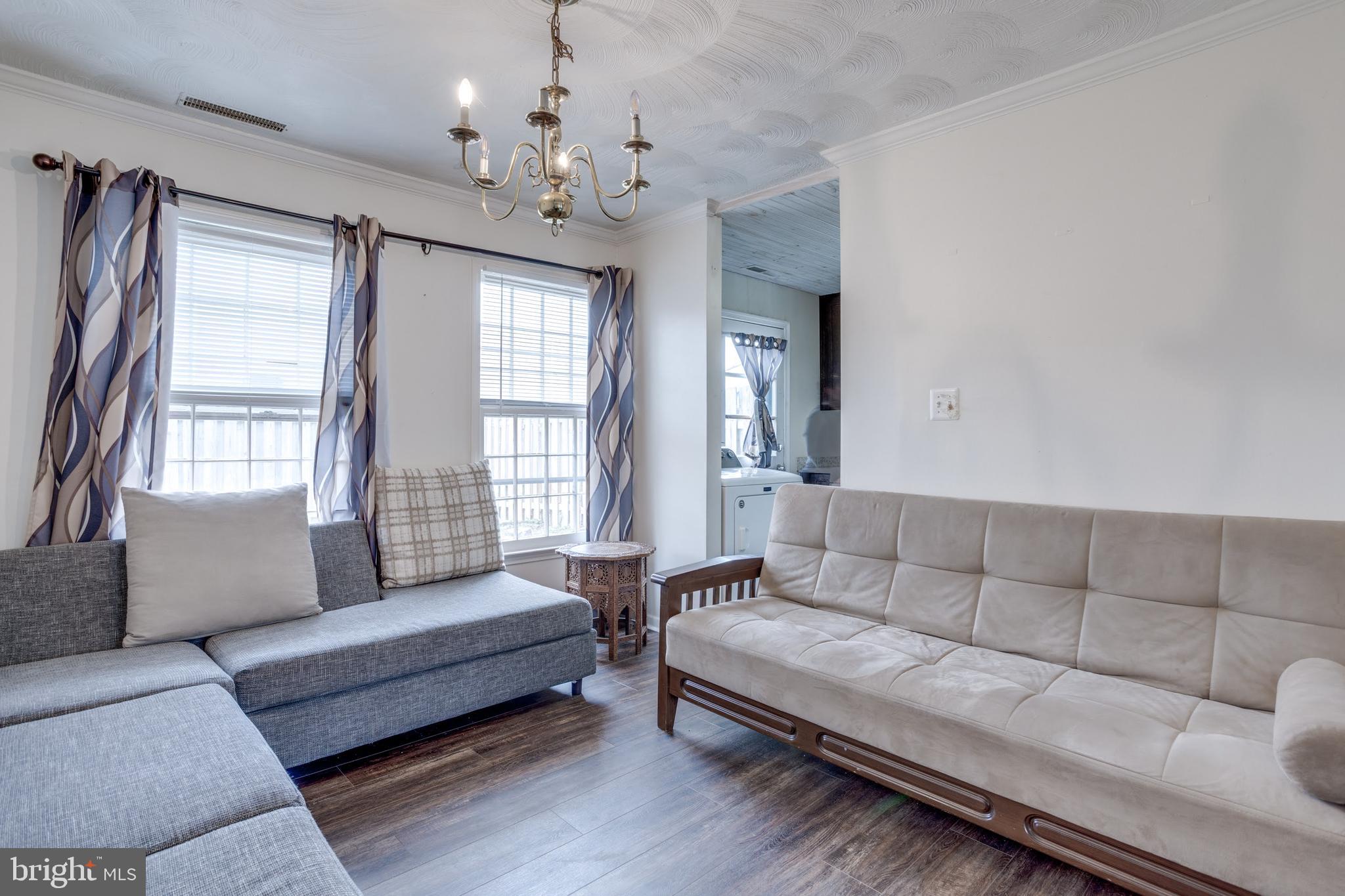 COLONIAL HOMES - Residential