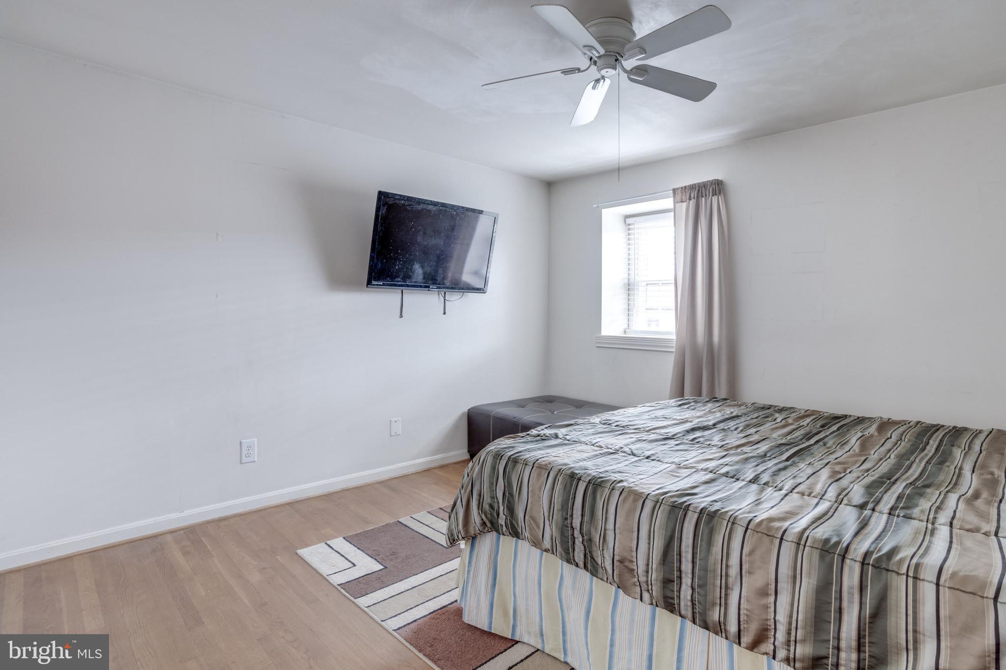 COLONIAL HOMES - Residential