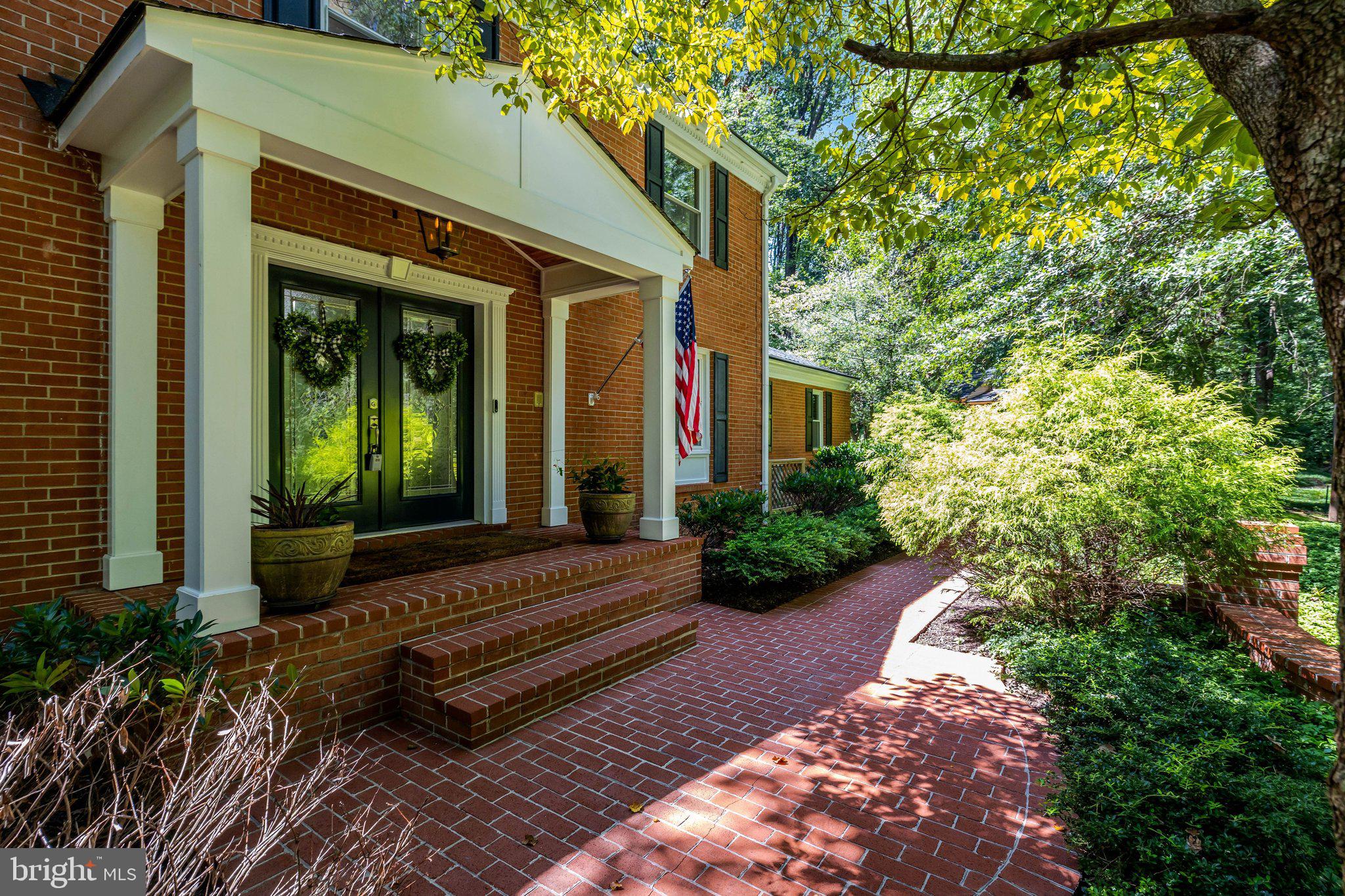 10015 SADDLE ROAD