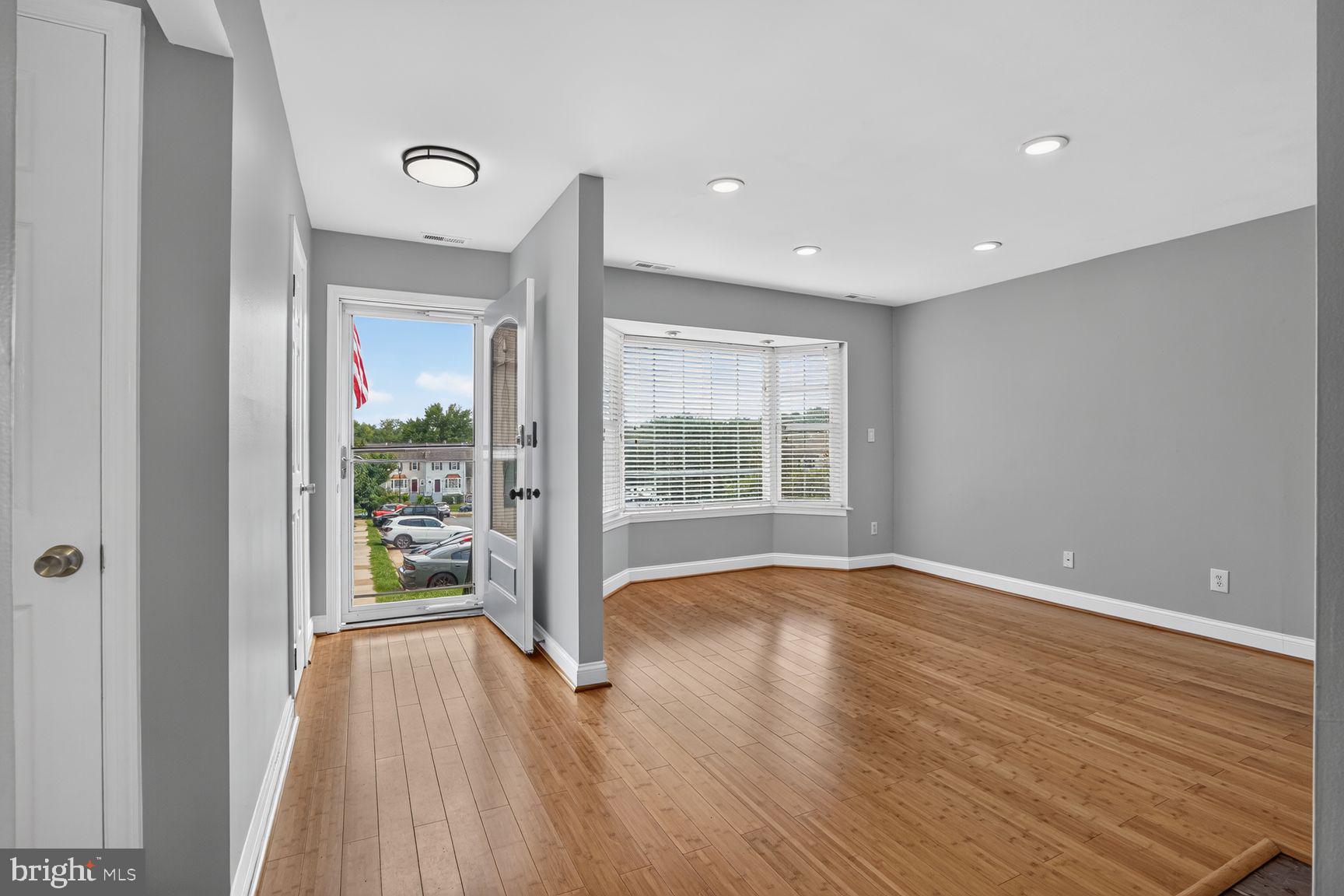 4135 WEEPING WILLOW COURT 143B