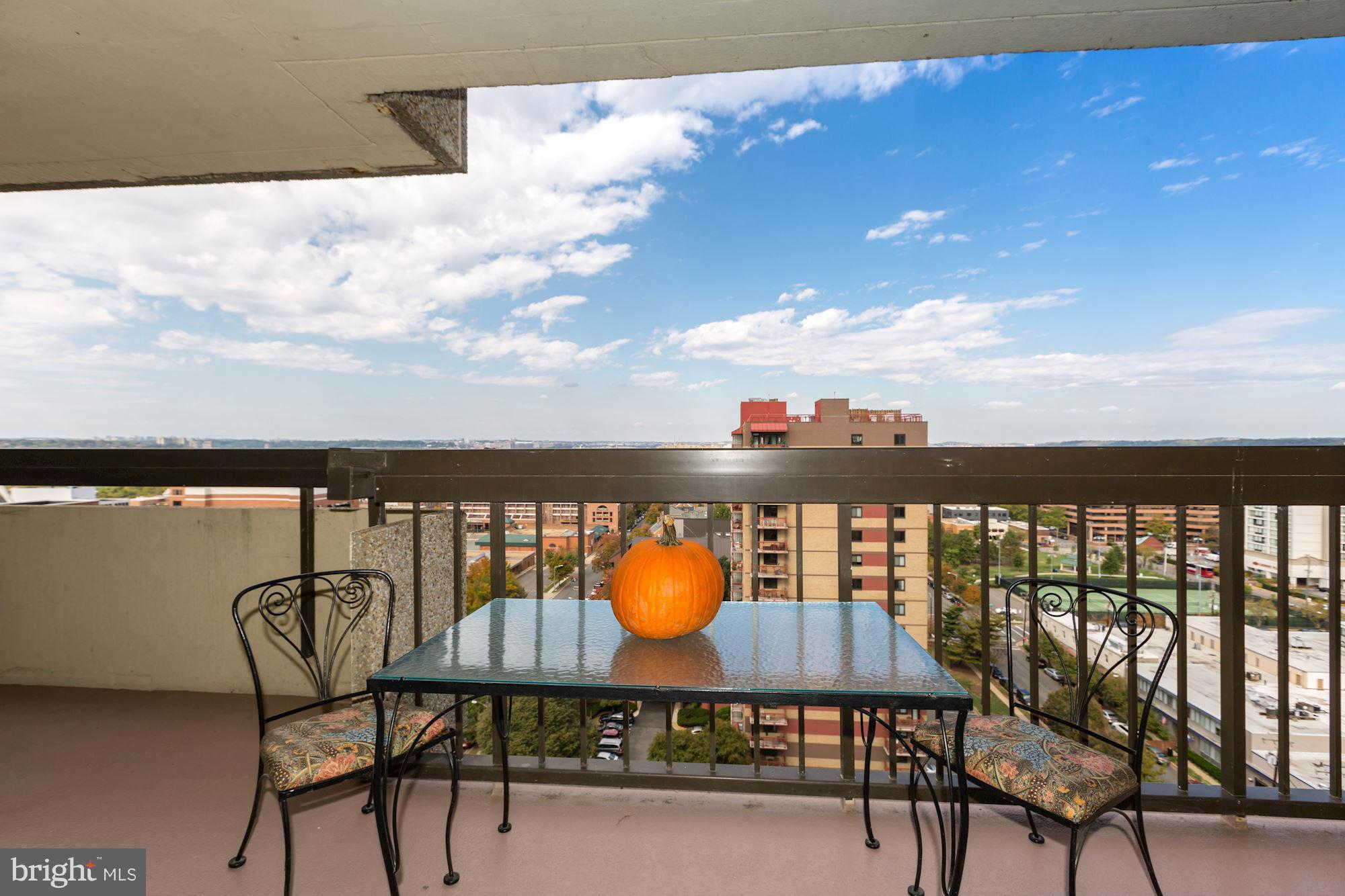 ALEXANDRIA HOUSE - Residential