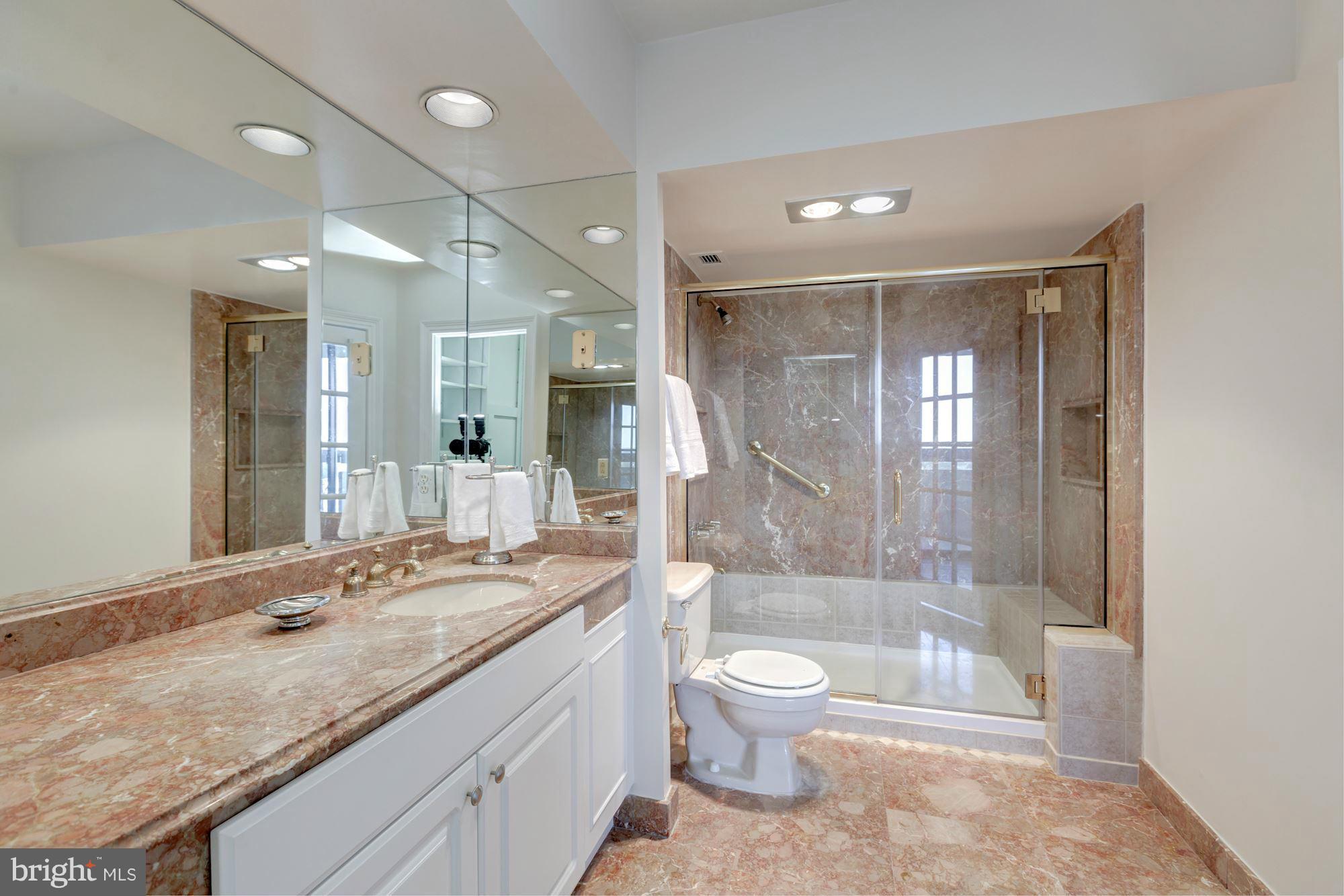 ALEXANDRIA HOUSE - Residential