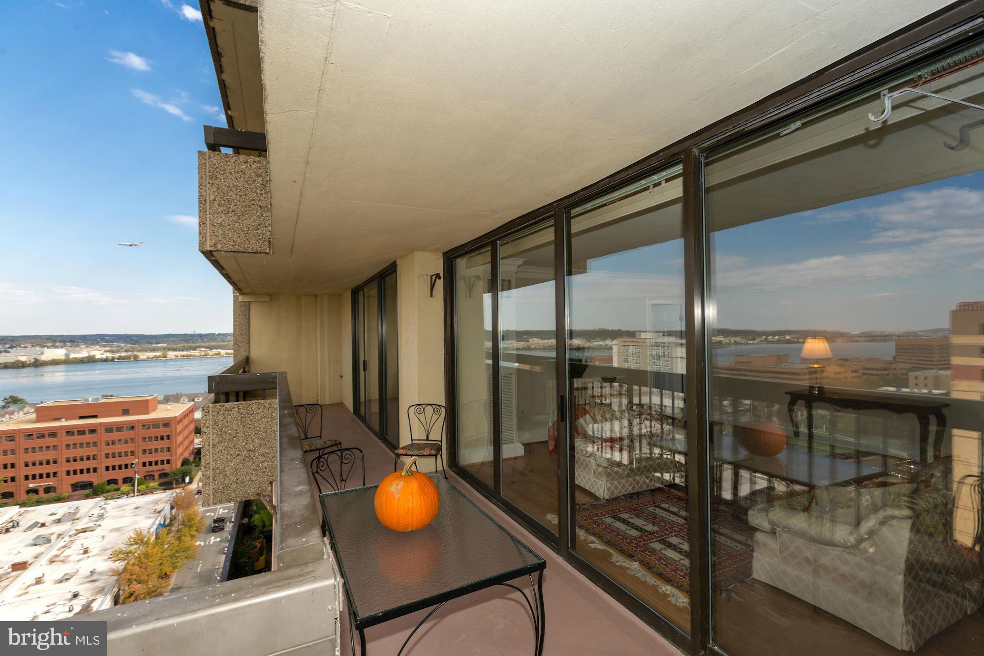 ALEXANDRIA HOUSE - Residential