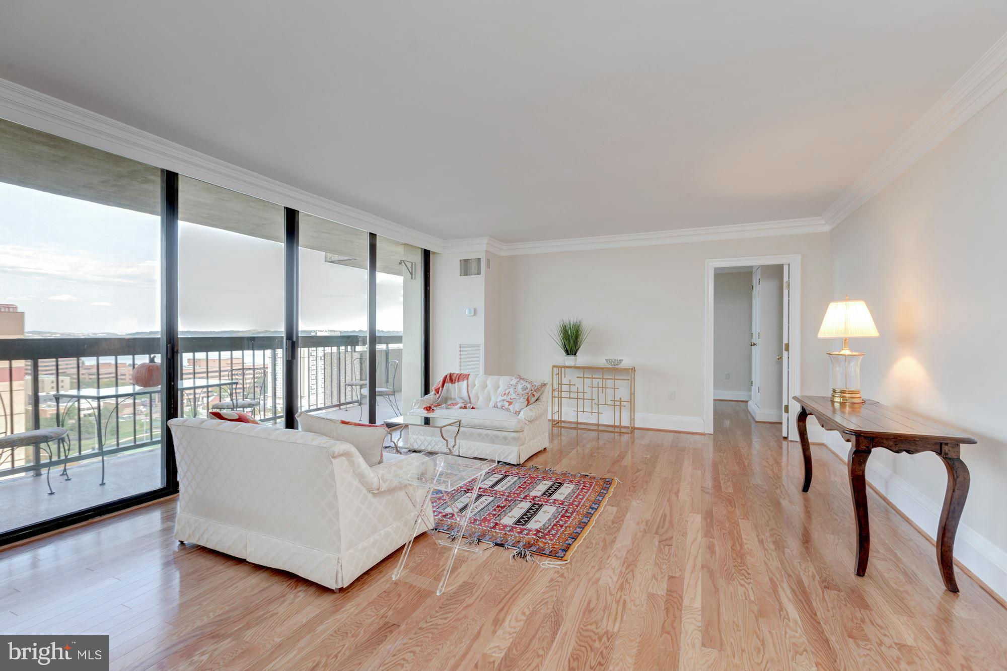 ALEXANDRIA HOUSE - Residential