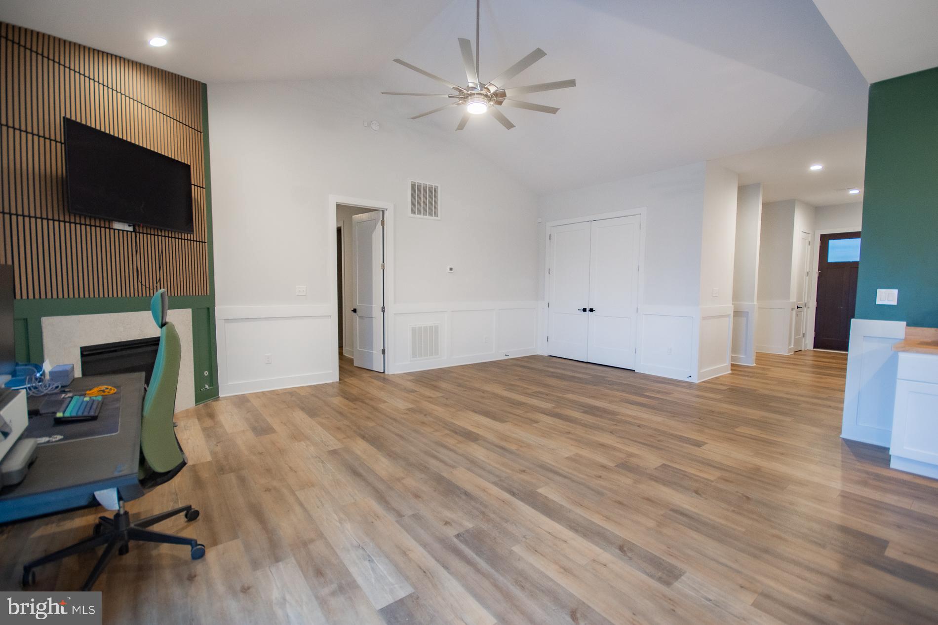 THISTLE LANDING - Residential