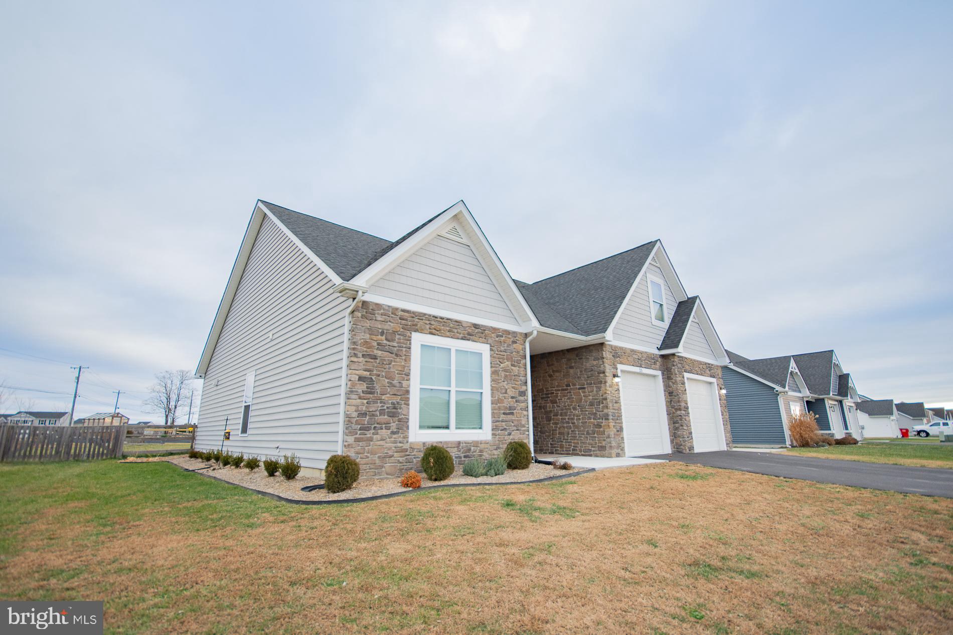 THISTLE LANDING - Residential