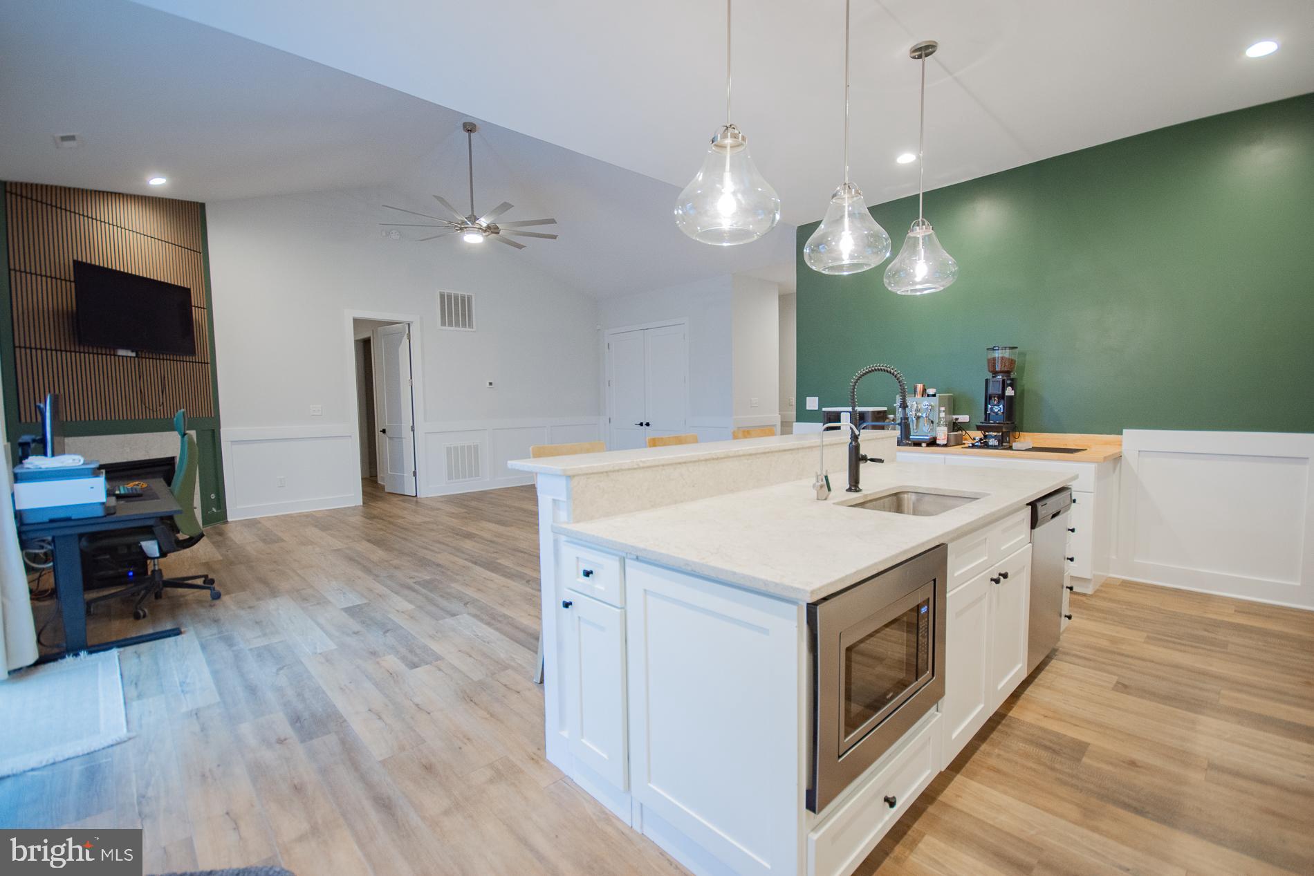 THISTLE LANDING - Residential