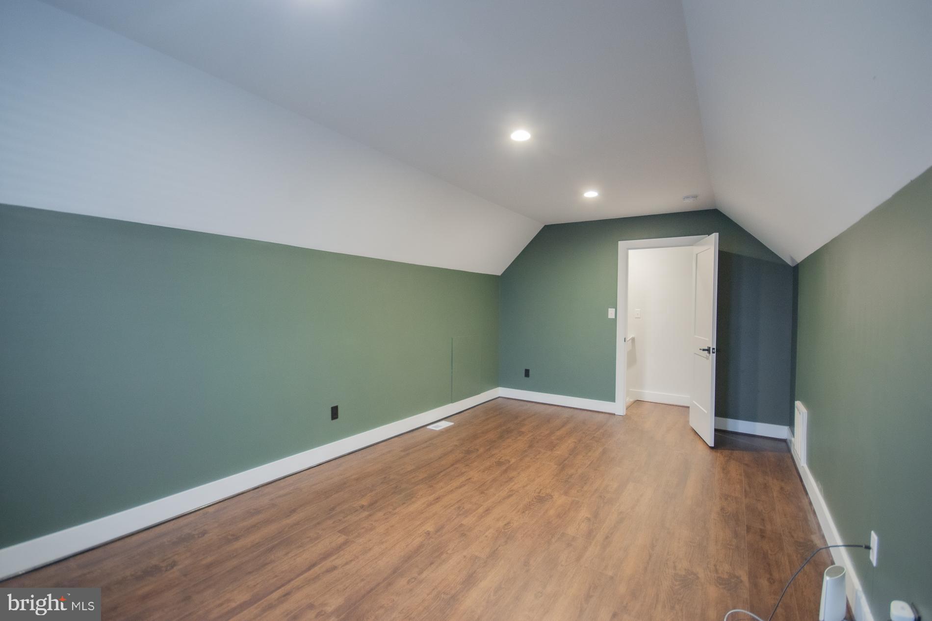 THISTLE LANDING - Residential