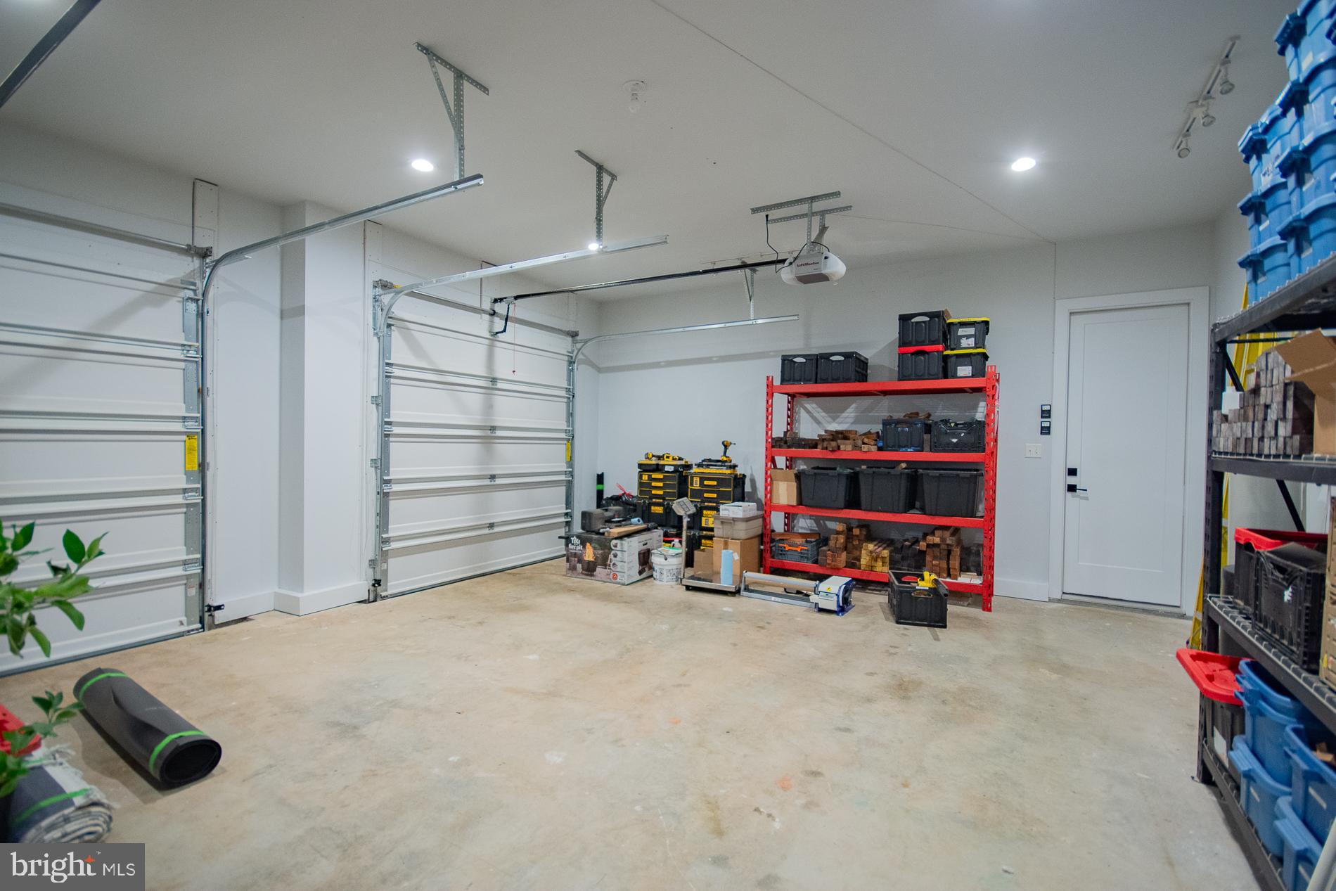 THISTLE LANDING - Residential