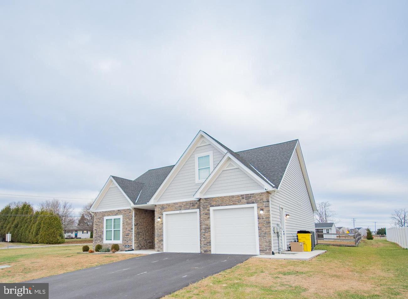 THISTLE LANDING - Residential