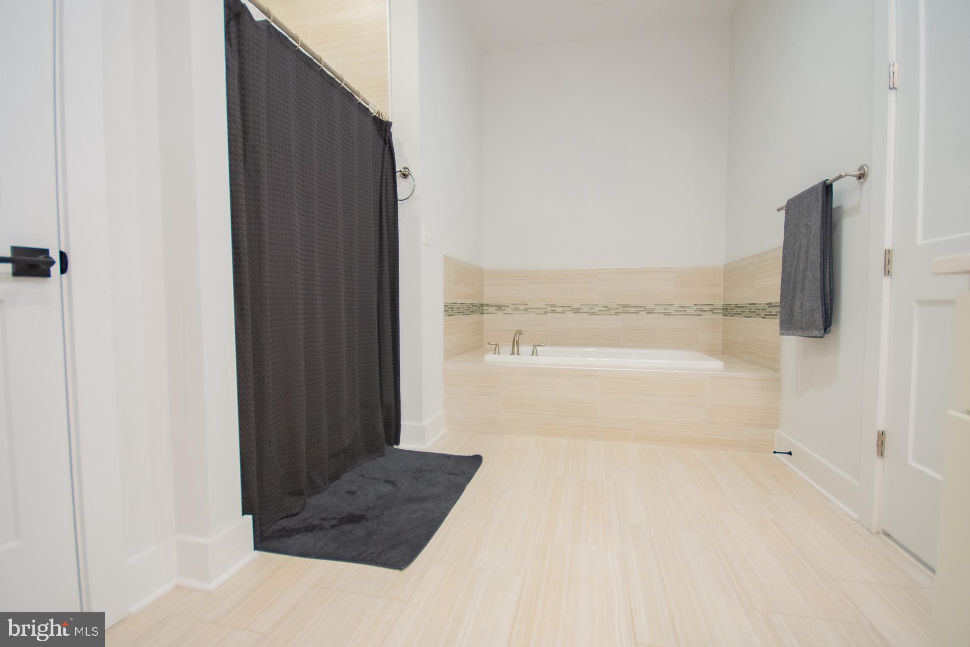 THISTLE LANDING - Residential