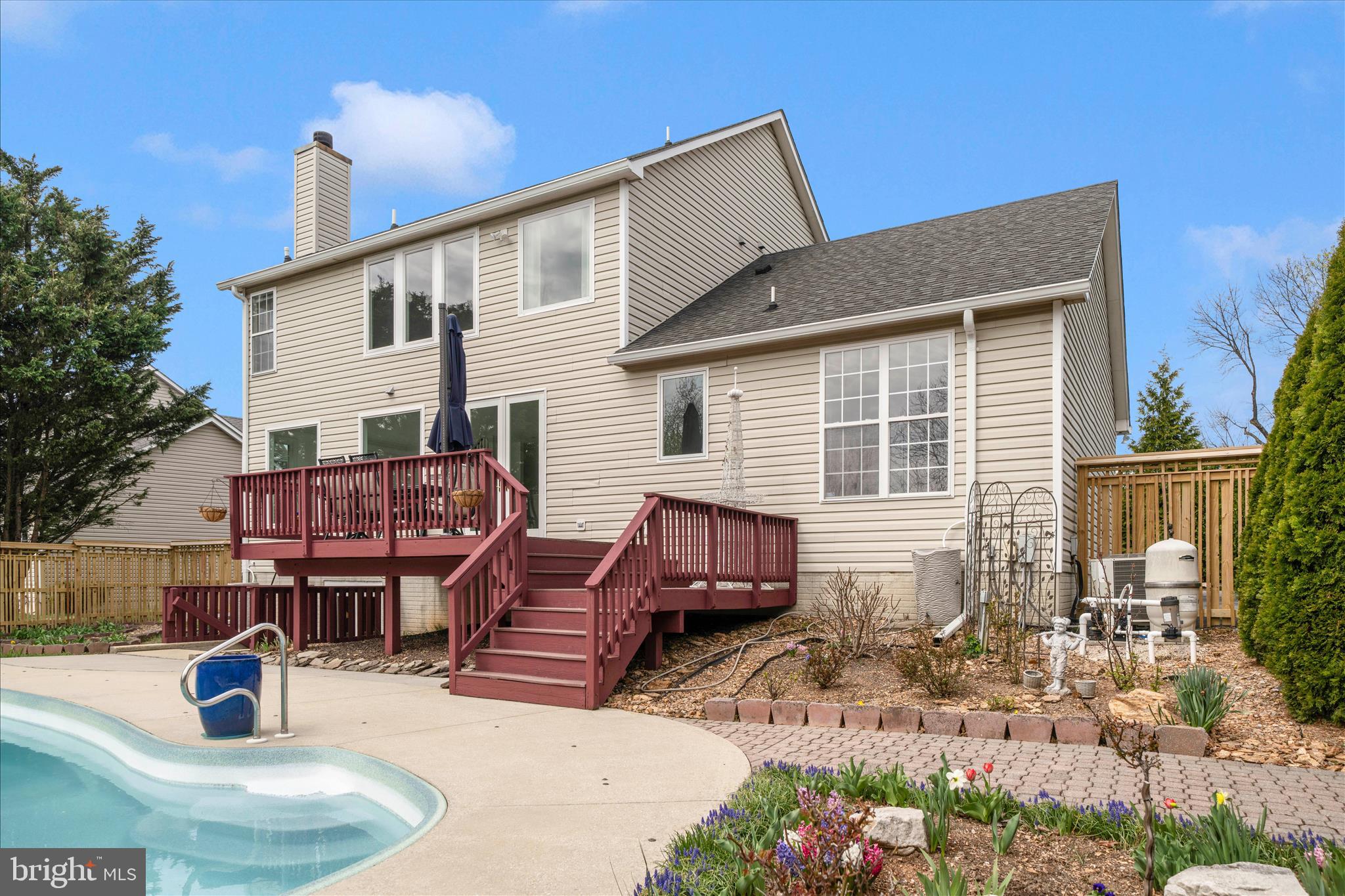 DAMASCUS OUTSIDE - Residential