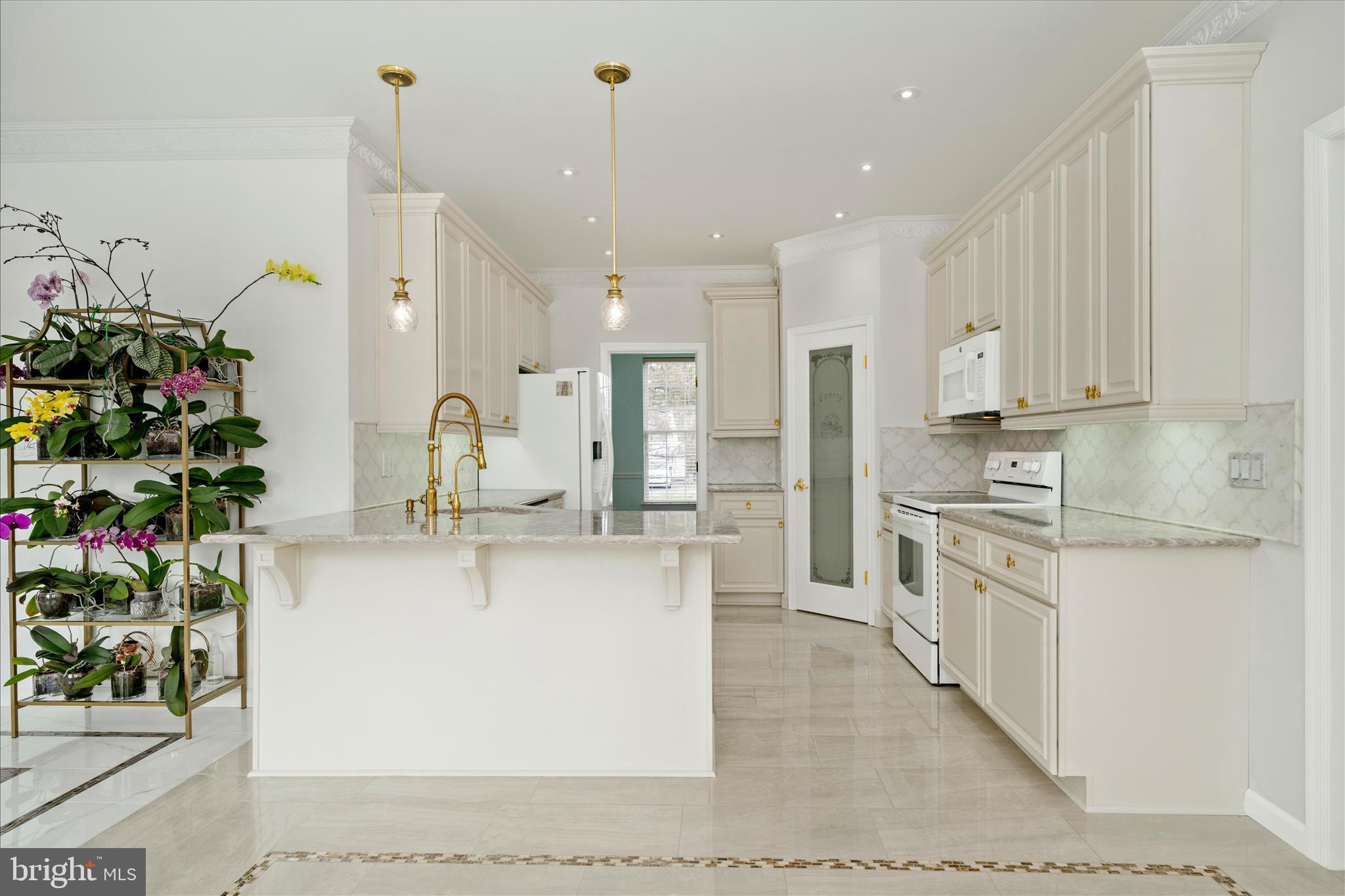 DAMASCUS OUTSIDE - Residential