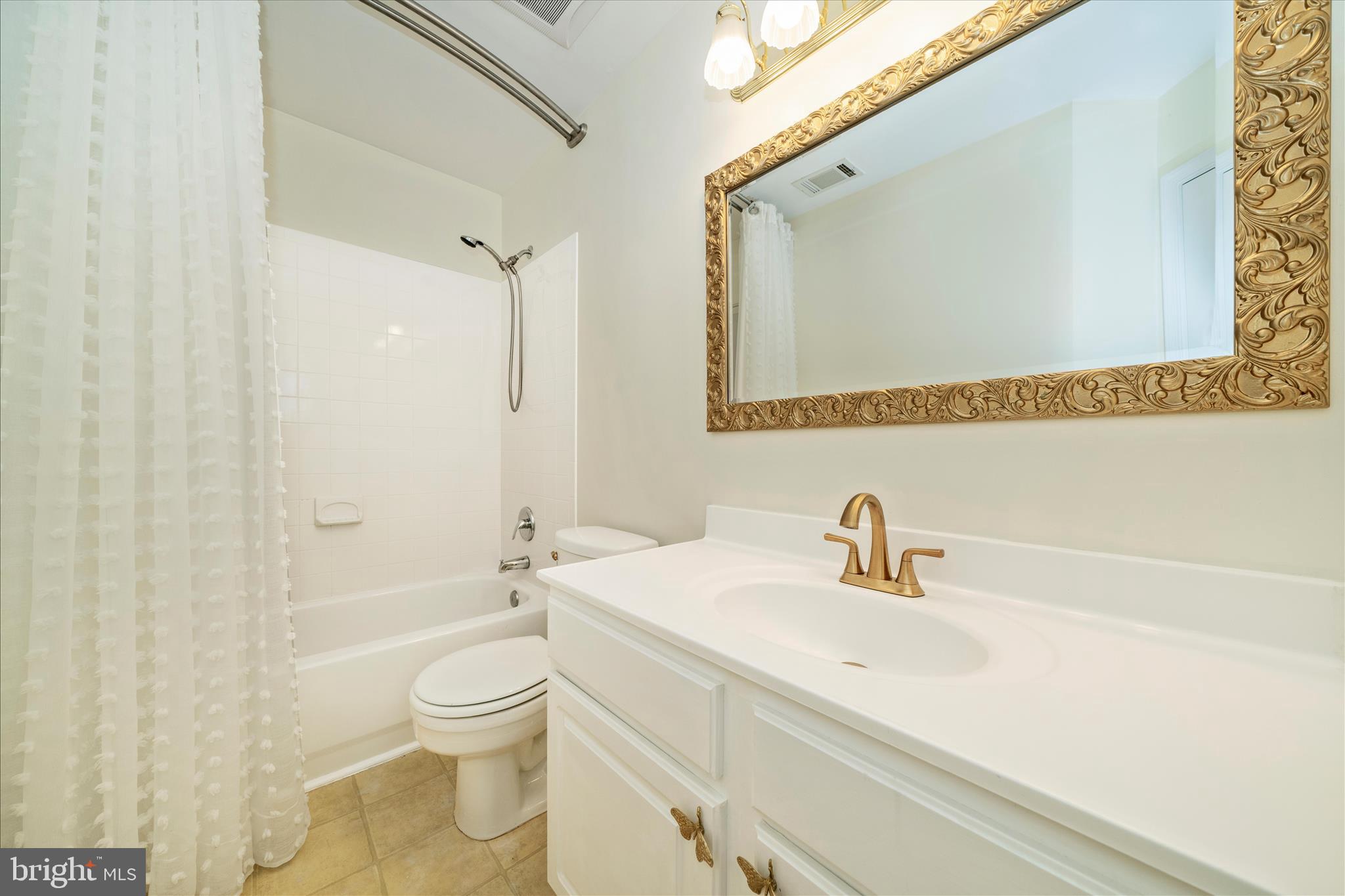 DAMASCUS OUTSIDE - Residential