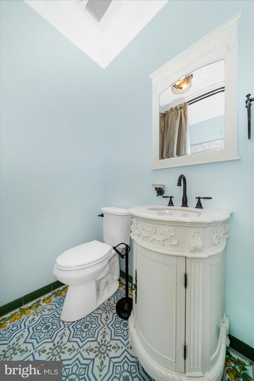 DAMASCUS OUTSIDE - Residential