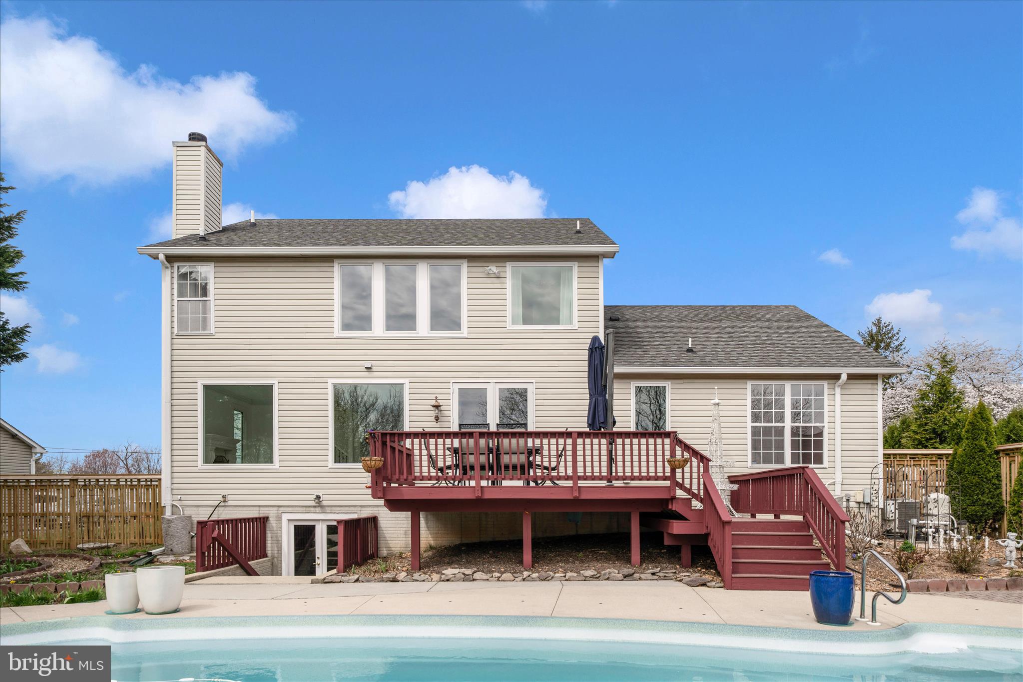 DAMASCUS OUTSIDE - Residential