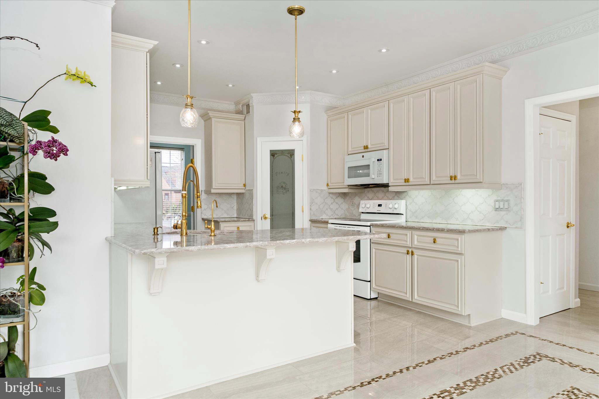 DAMASCUS OUTSIDE - Residential