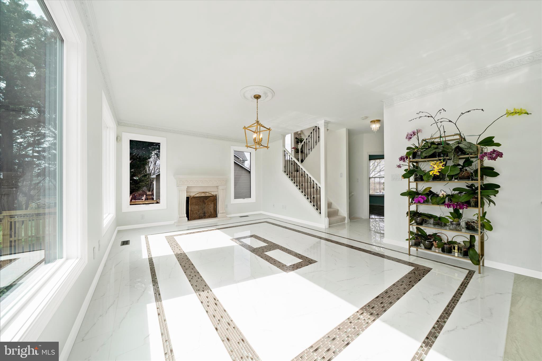 26031 MOUNT VERNON AVENUE