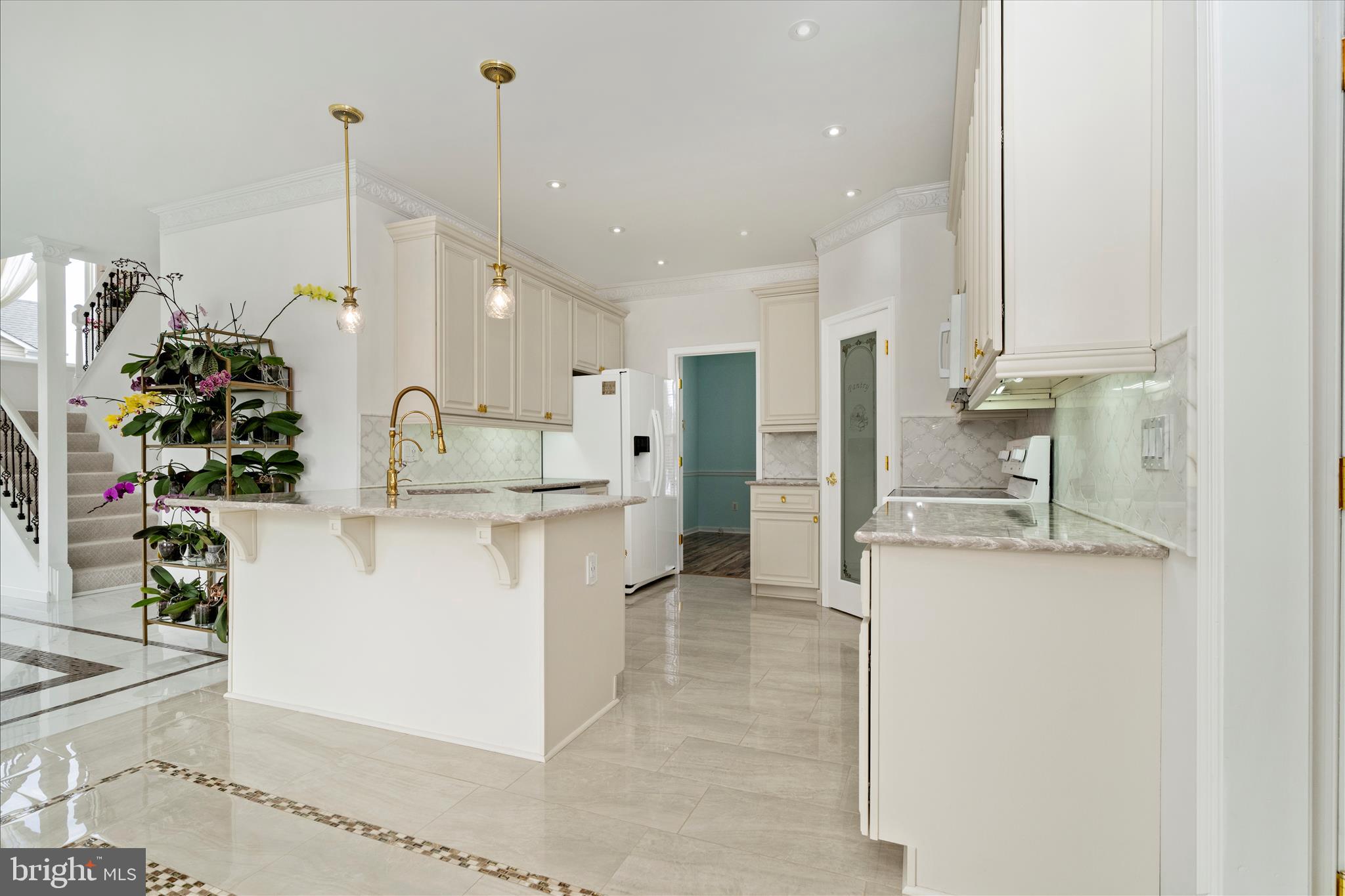 DAMASCUS OUTSIDE - Residential