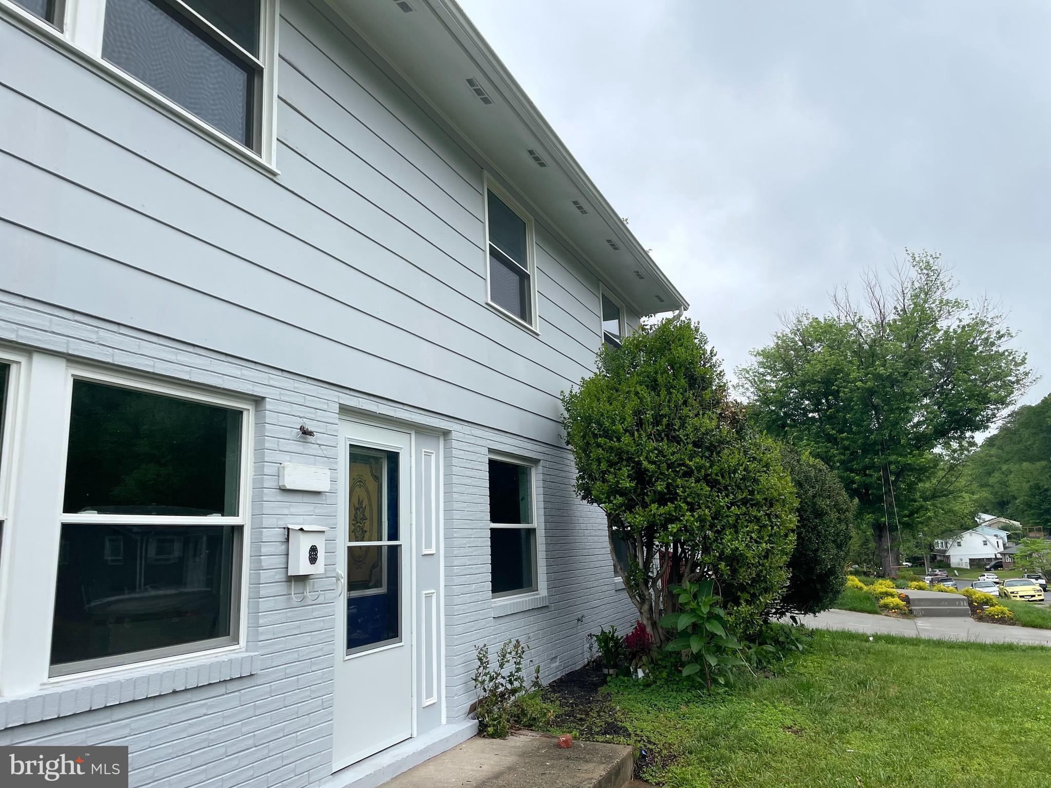 4421 HENDRICKS DRIVE