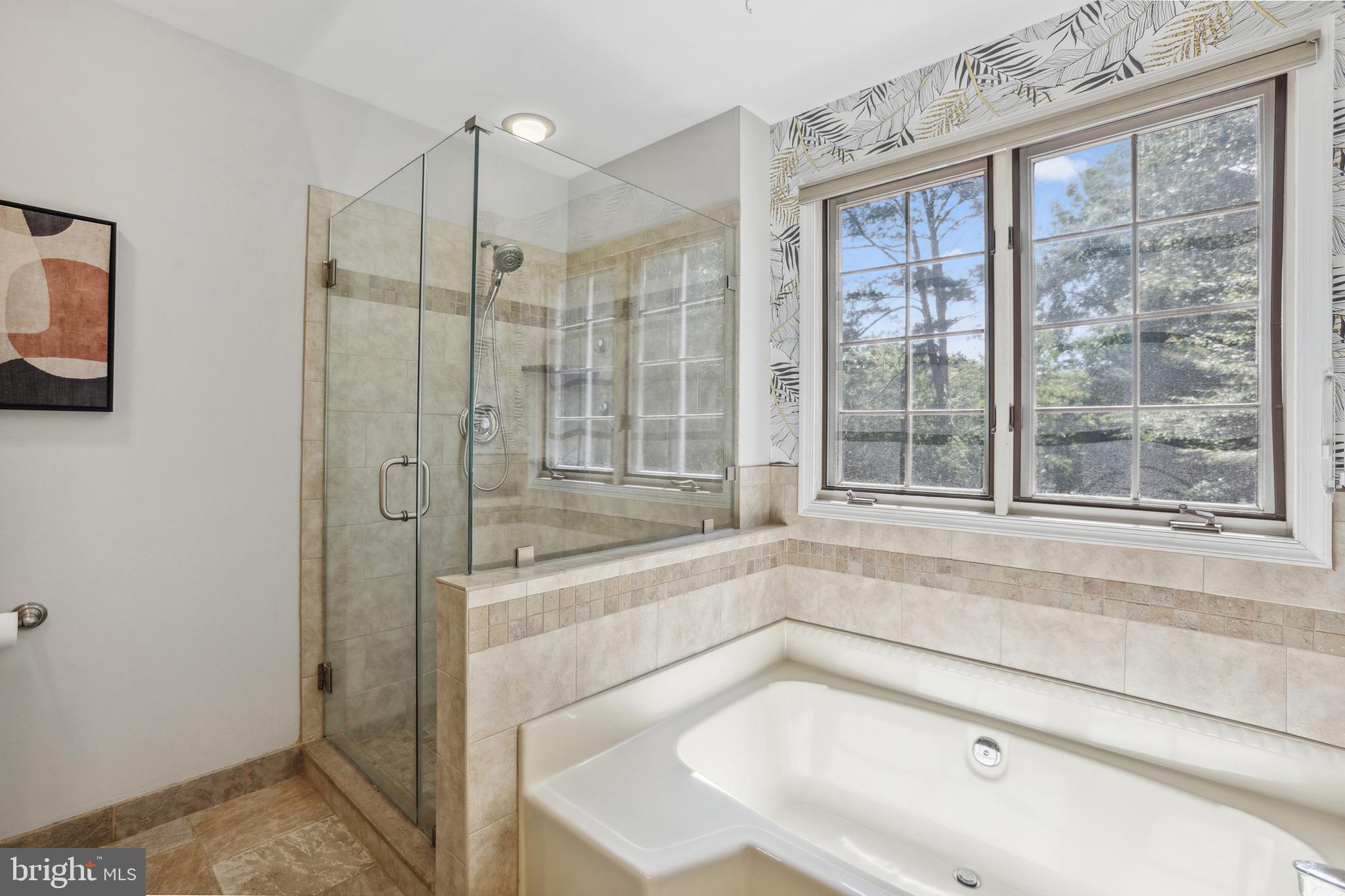 CRYSTAL LAKE - Residential