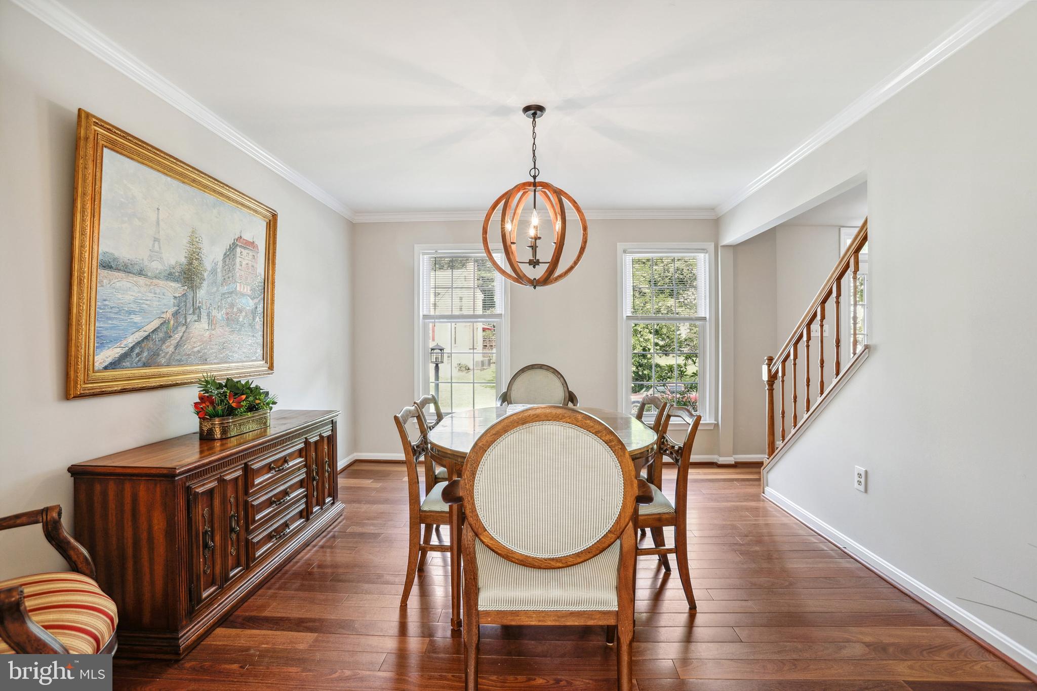 CRYSTAL LAKE - Residential