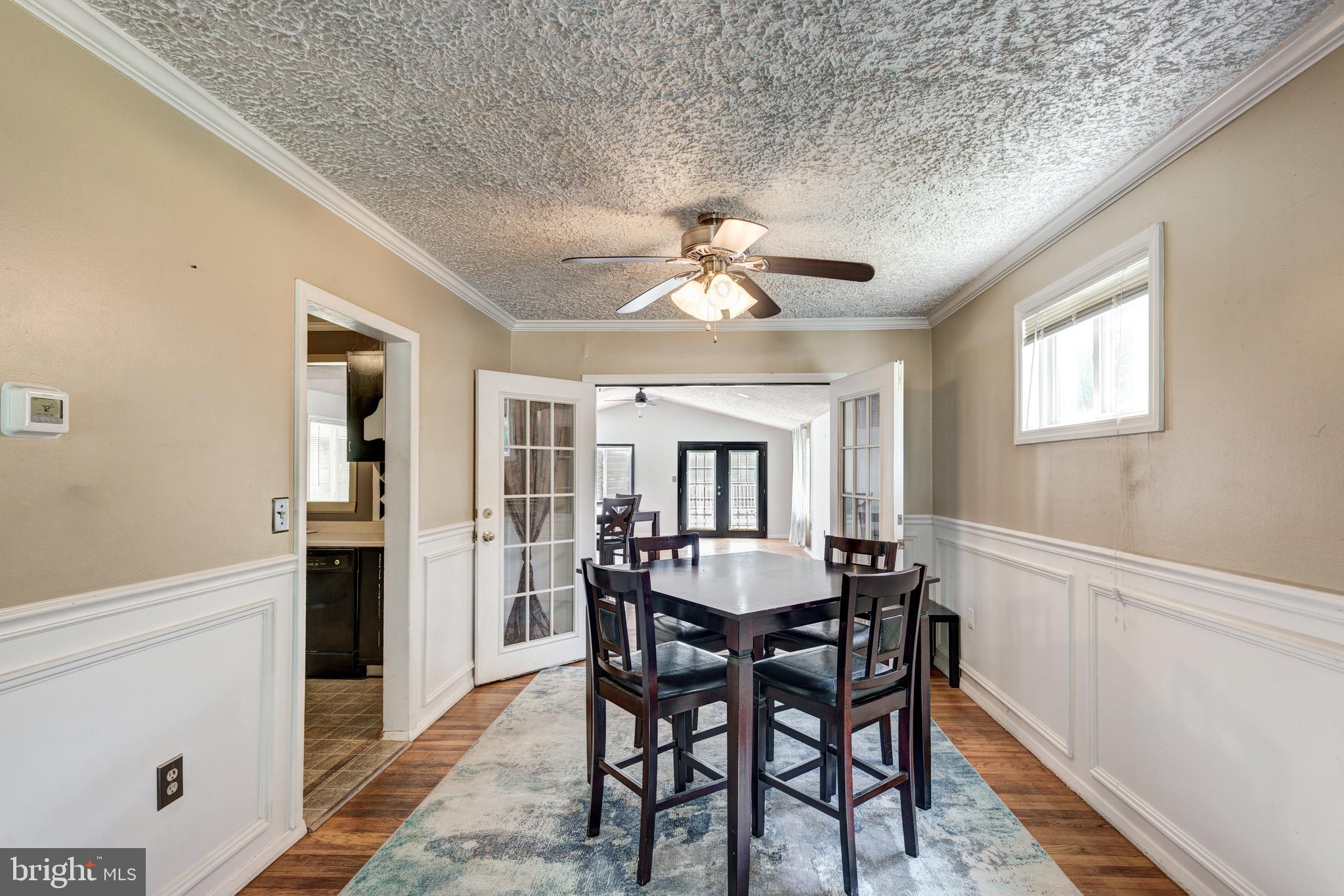 SUNNYBROOK FARMS - Residential