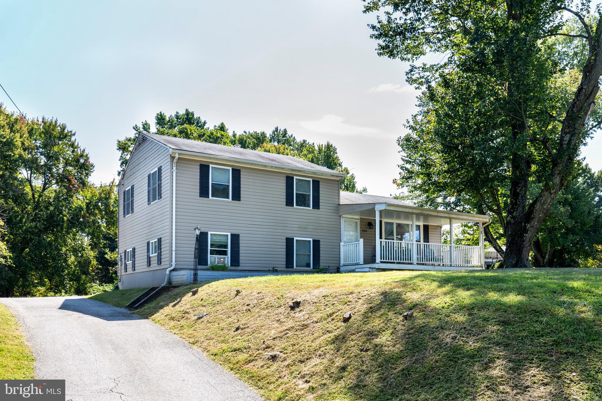 SUNNYBROOK FARMS - Residential