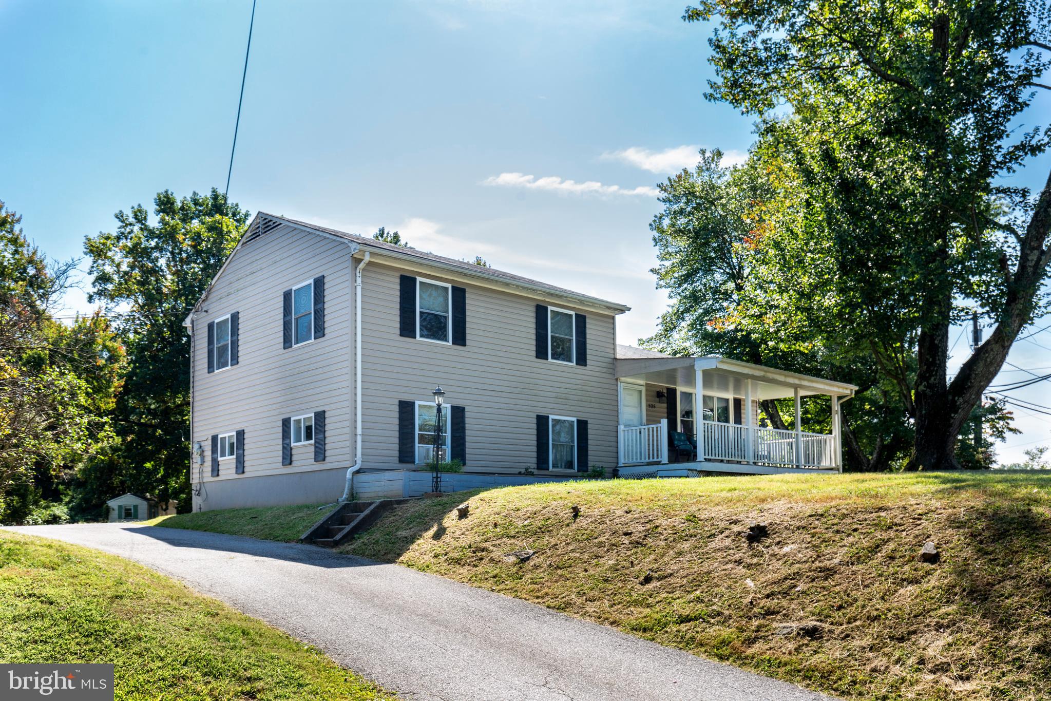 SUNNYBROOK FARMS - Residential