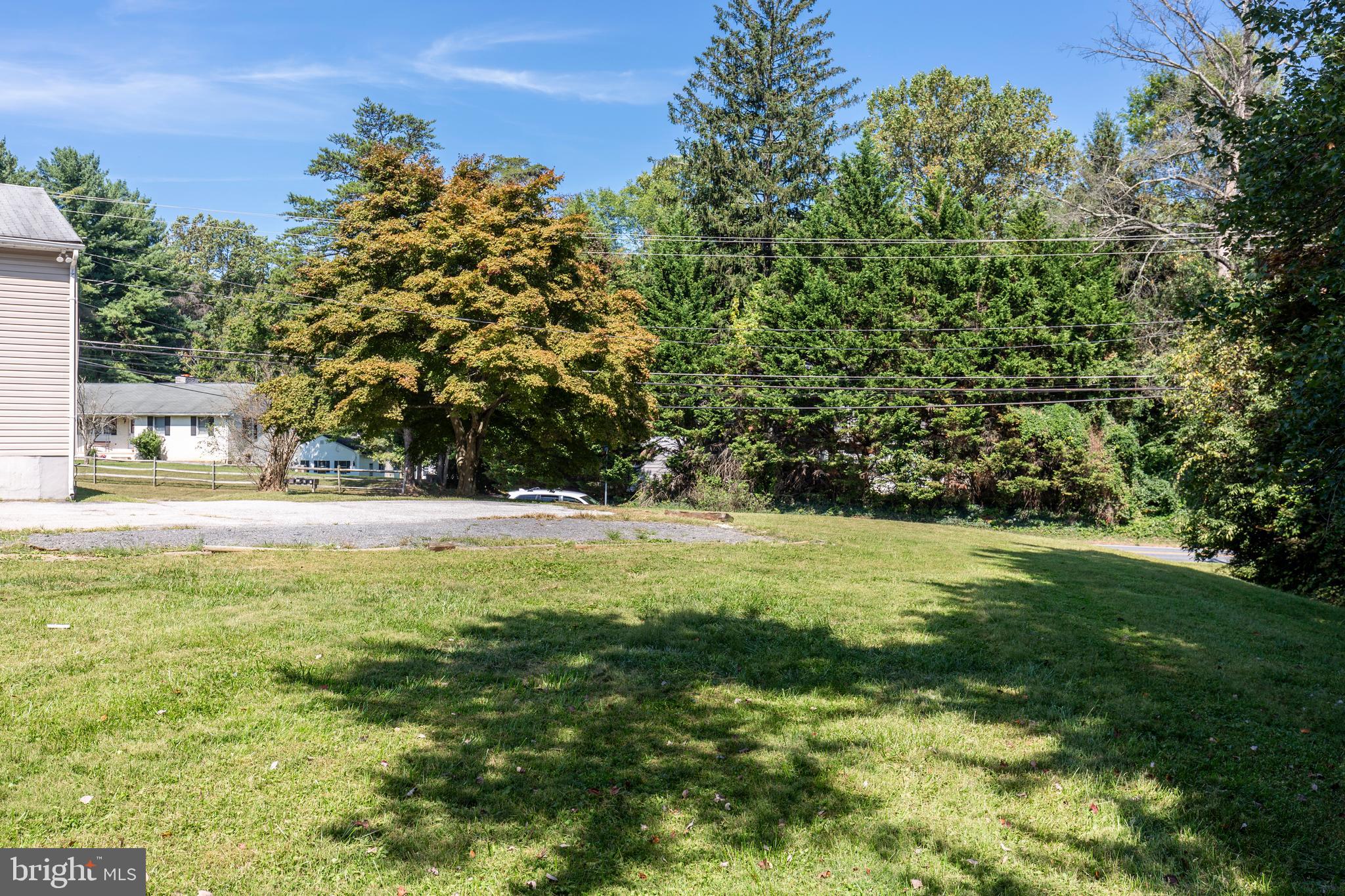 SUNNYBROOK FARMS - Residential