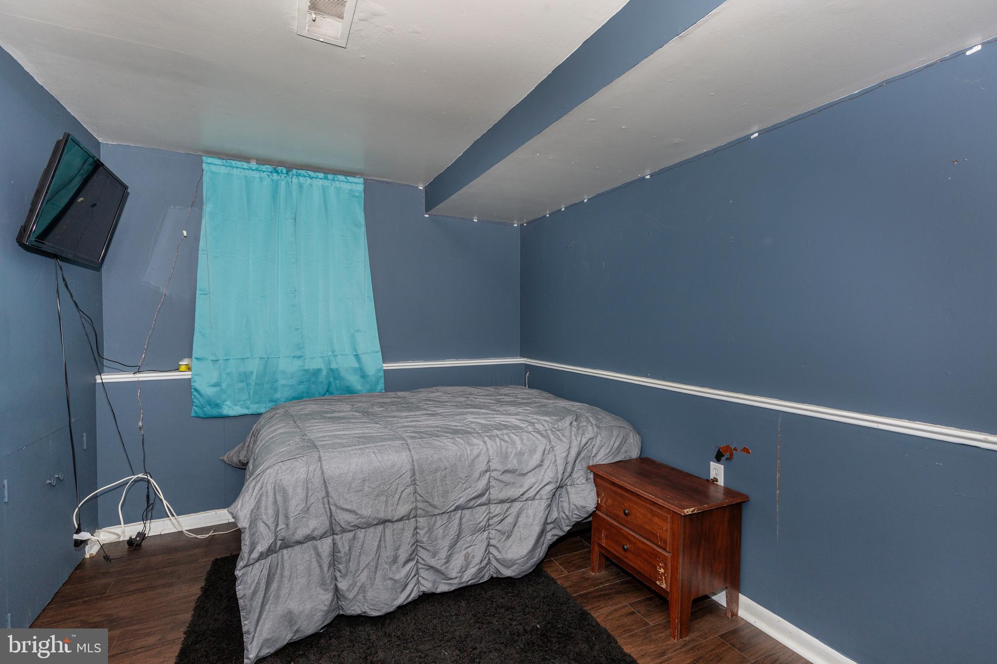 SUNNYBROOK FARMS - Residential