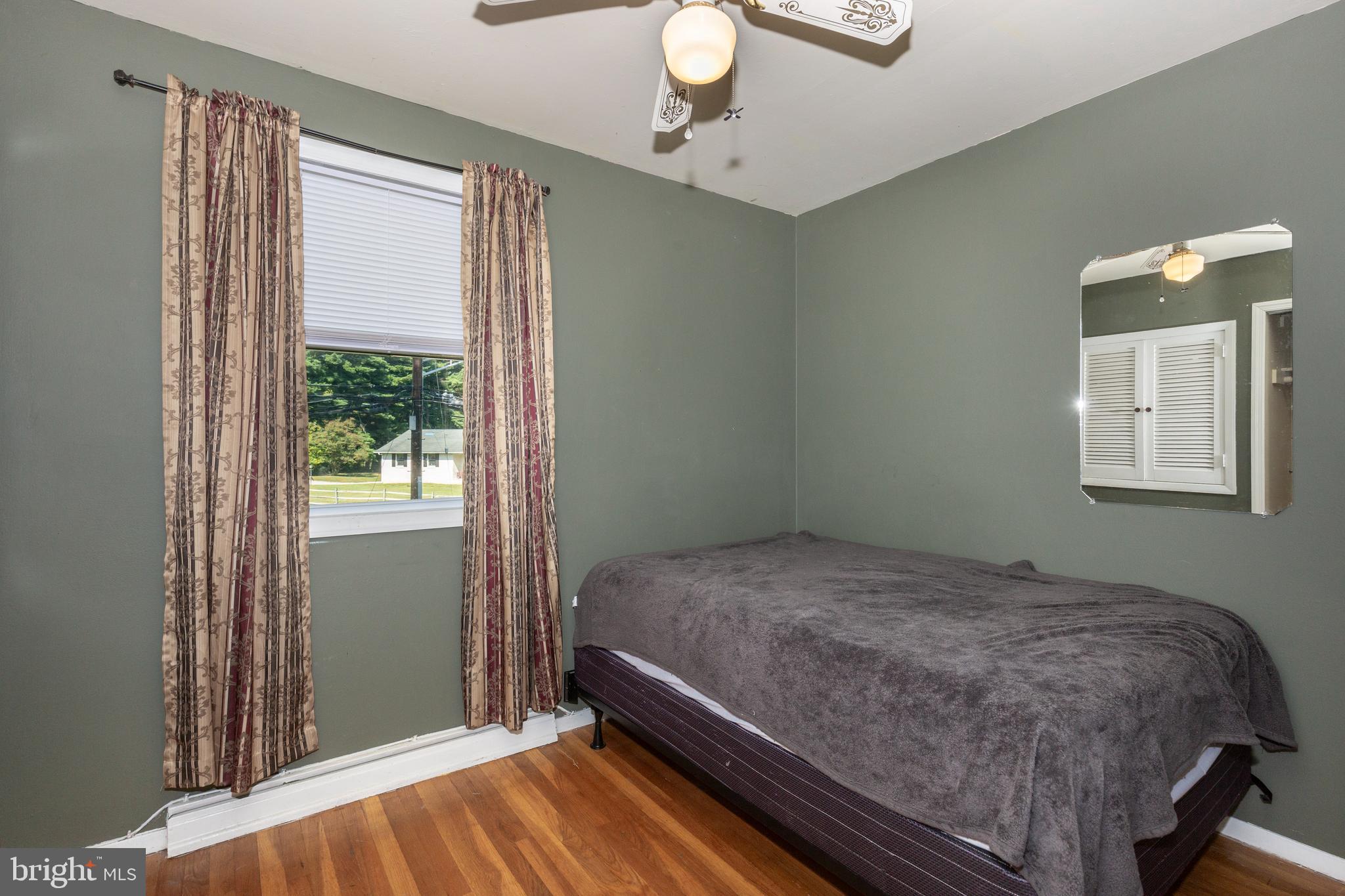 SUNNYBROOK FARMS - Residential