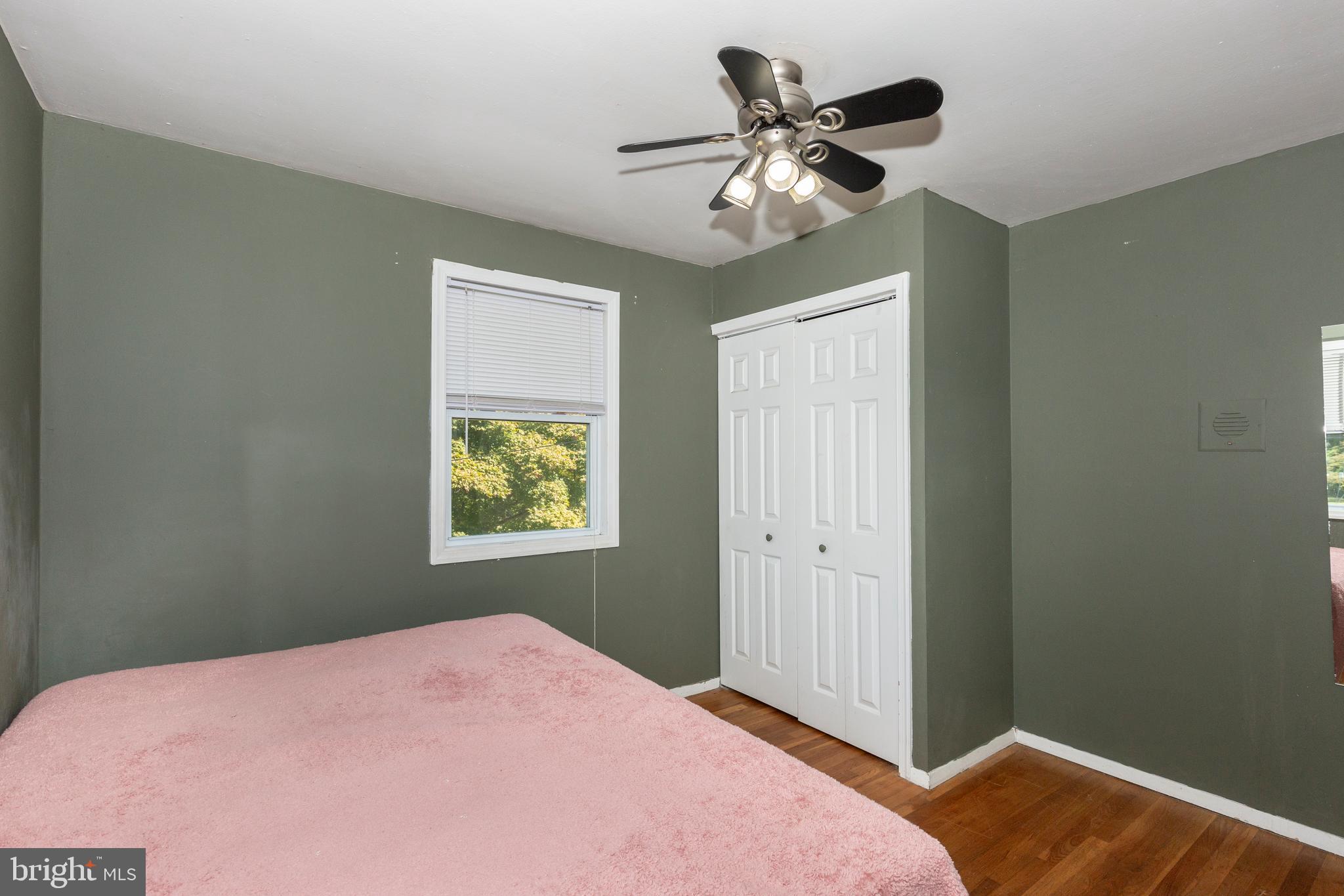 SUNNYBROOK FARMS - Residential