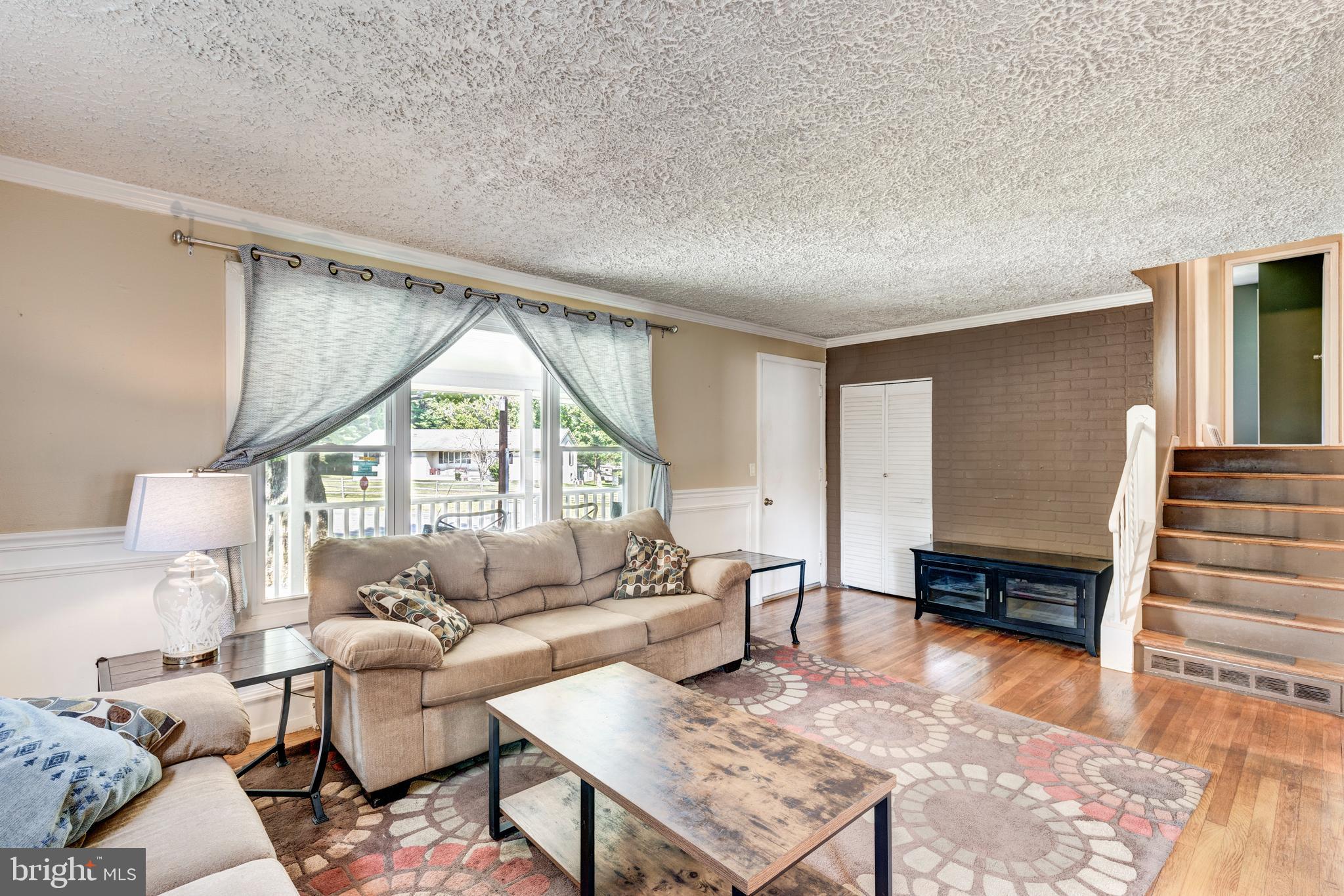 SUNNYBROOK FARMS - Residential