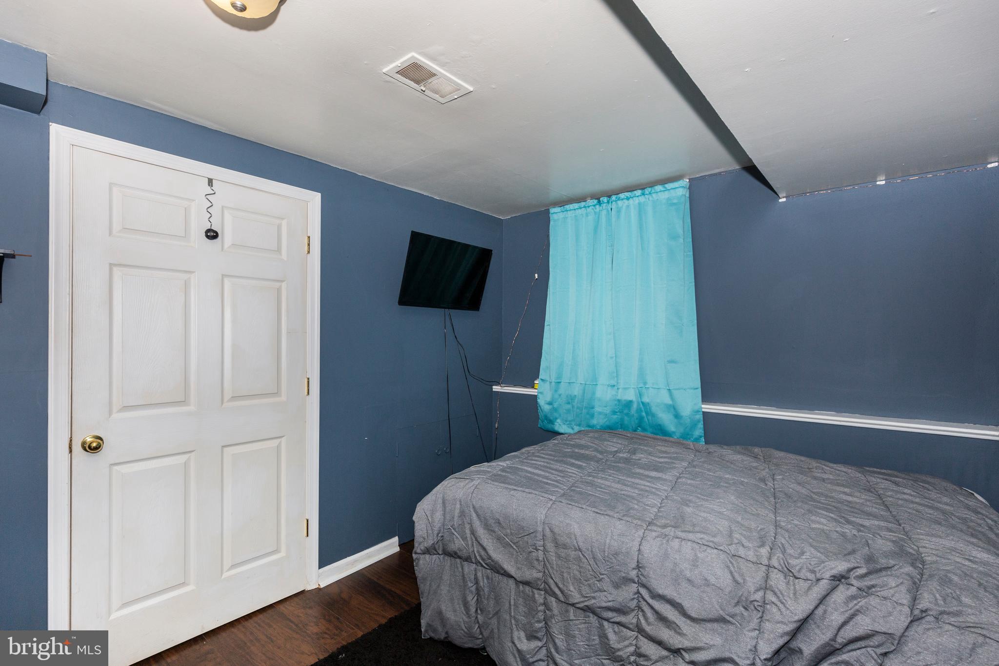 SUNNYBROOK FARMS - Residential