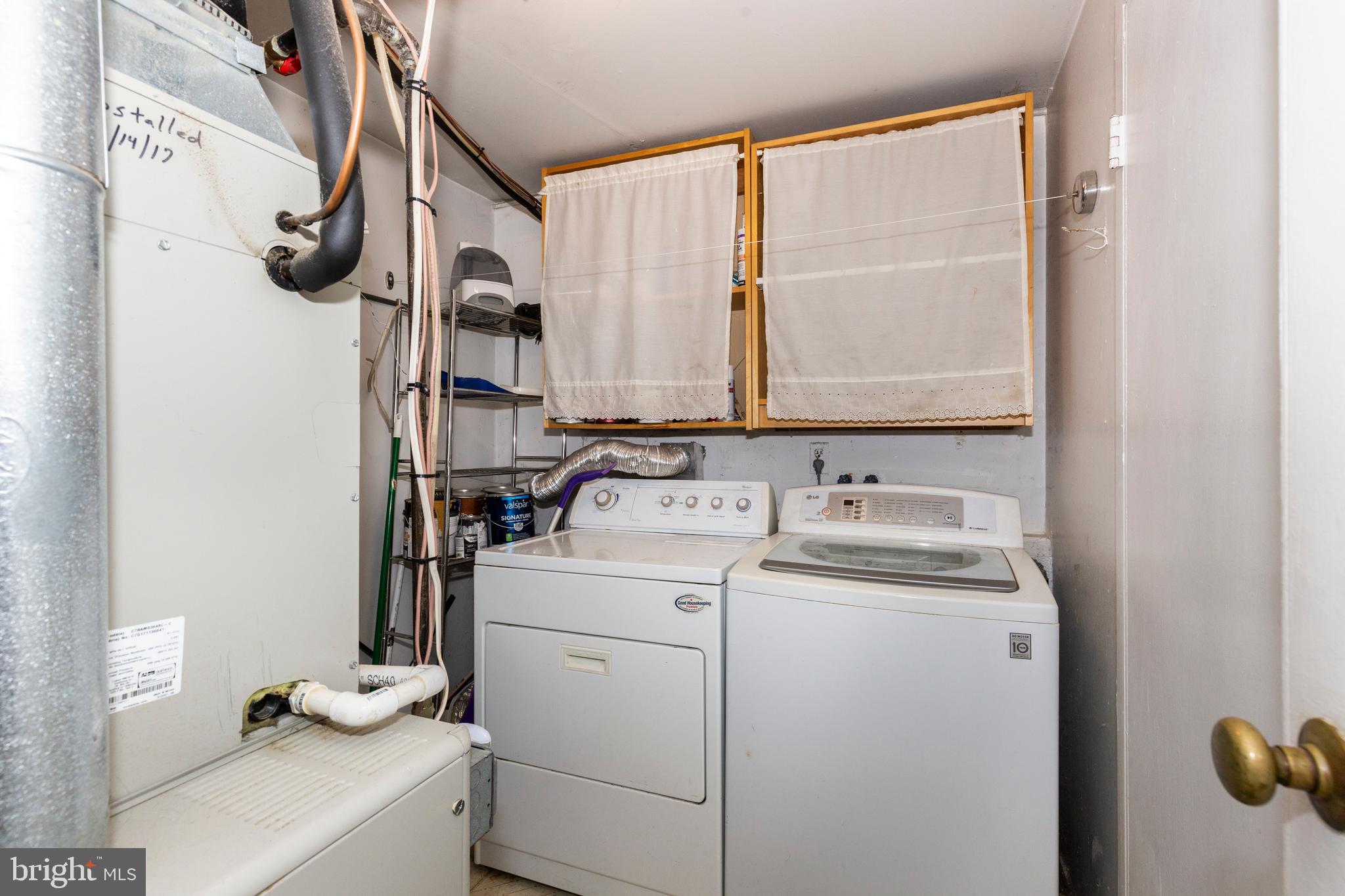 SUNNYBROOK FARMS - Residential