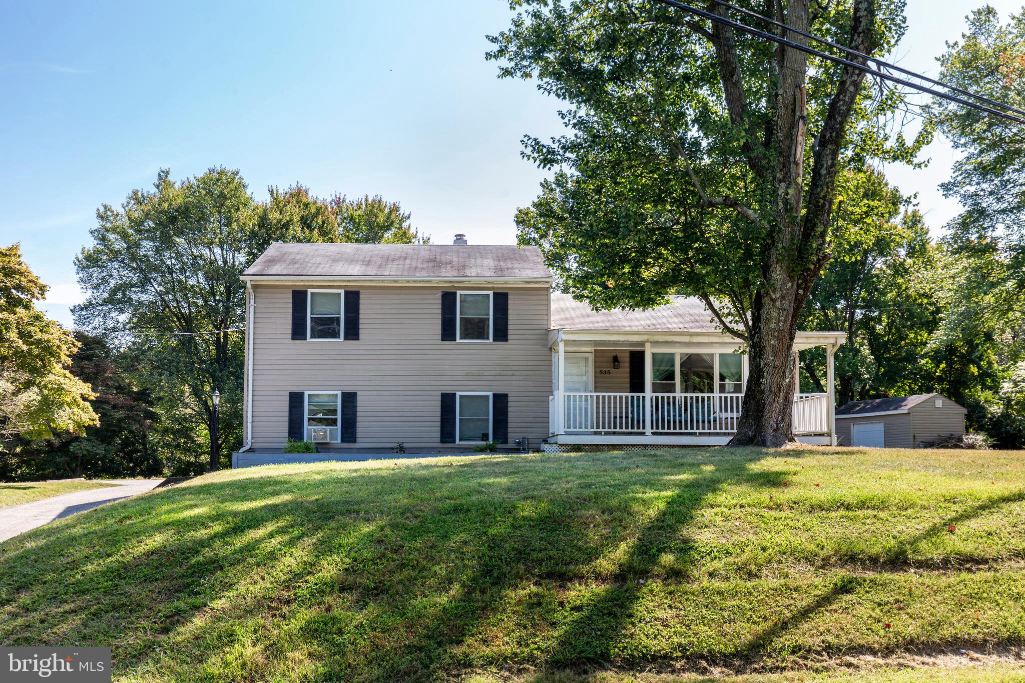 SUNNYBROOK FARMS - Residential