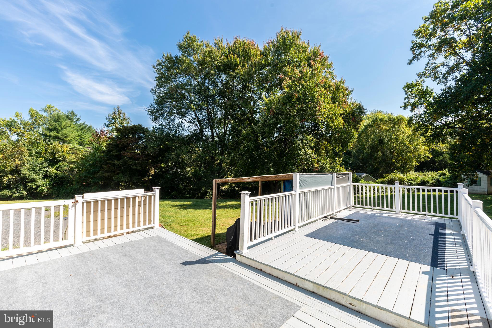 SUNNYBROOK FARMS - Residential